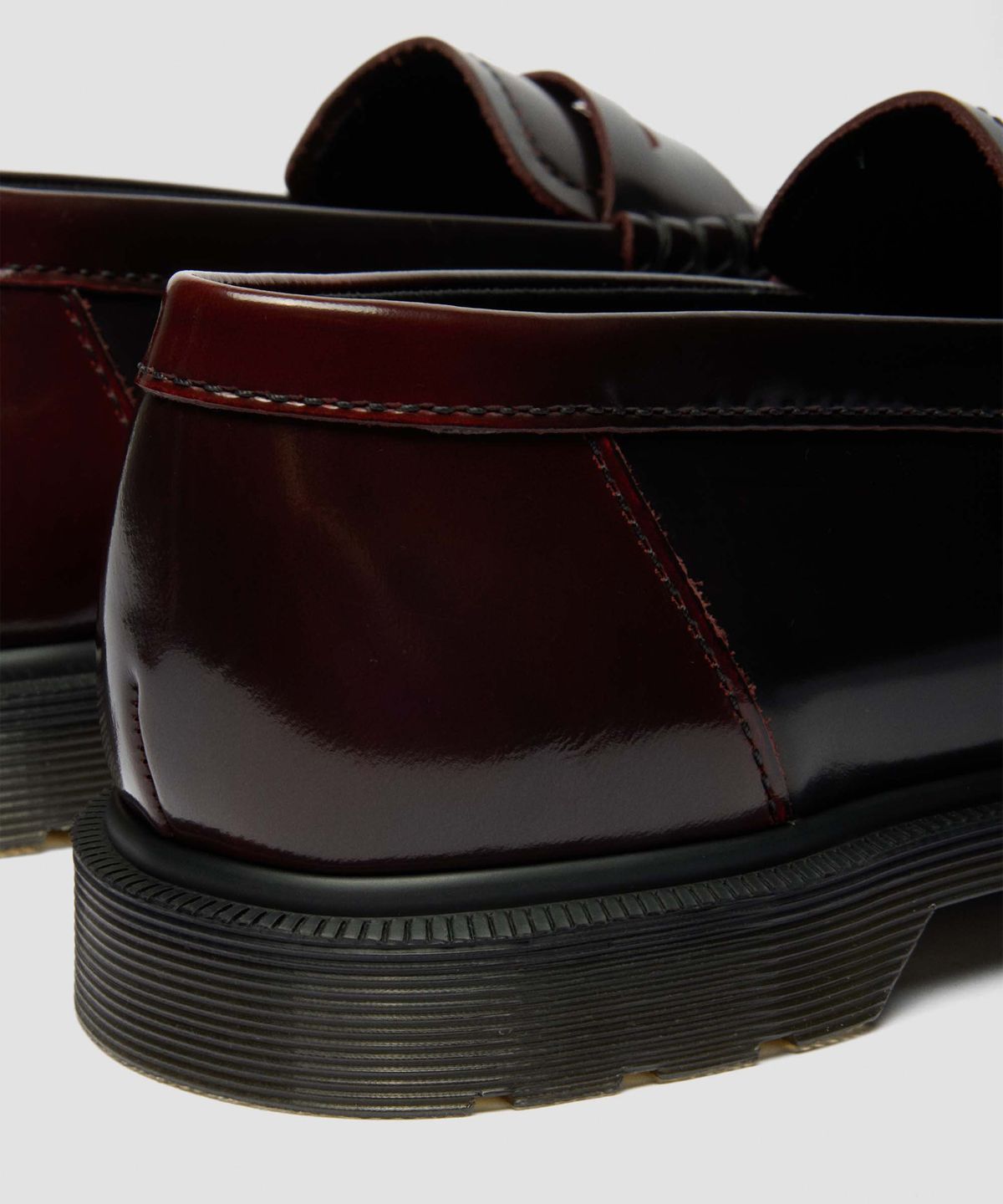 닥터마틴(DR.MARTENS) 메이페어 로퍼 - 체리레드 / 42847600