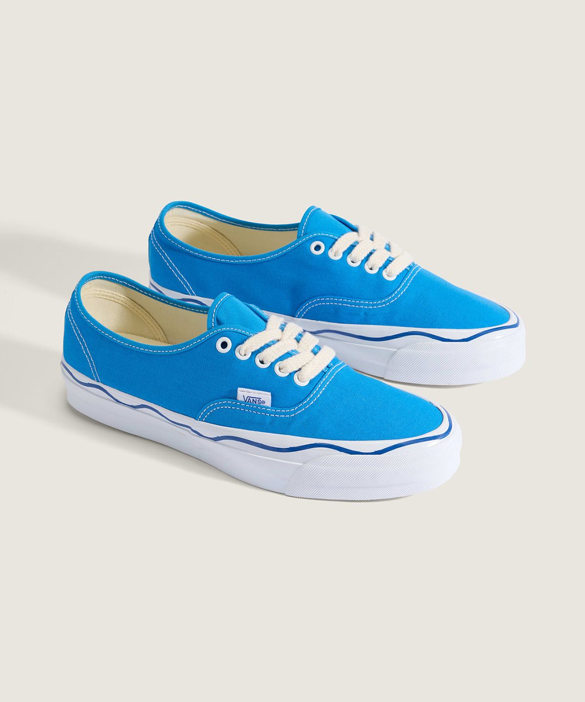 반스(VANS) 프리미엄 어센틱 44 - (서울) 브라이트 아주르:화이트 / VN000EAAHA21
