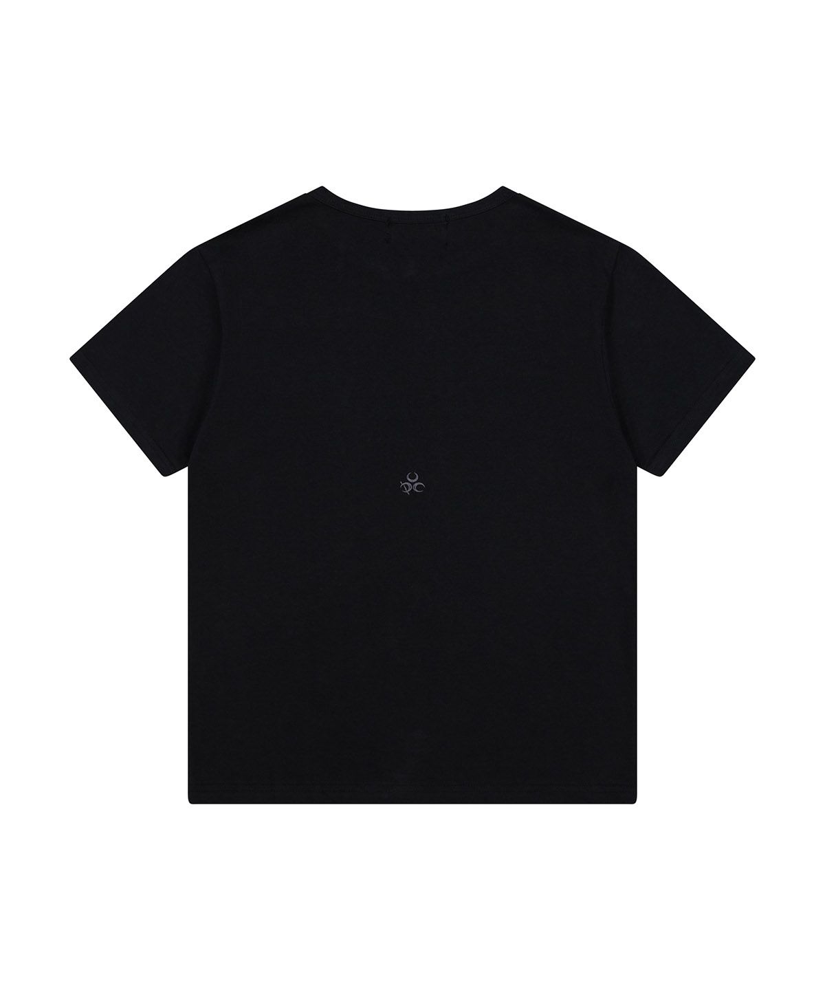 디오스피스(DAUSPICE) (DUC) Eyelet Stud Semi-Crop T-Shirt Black