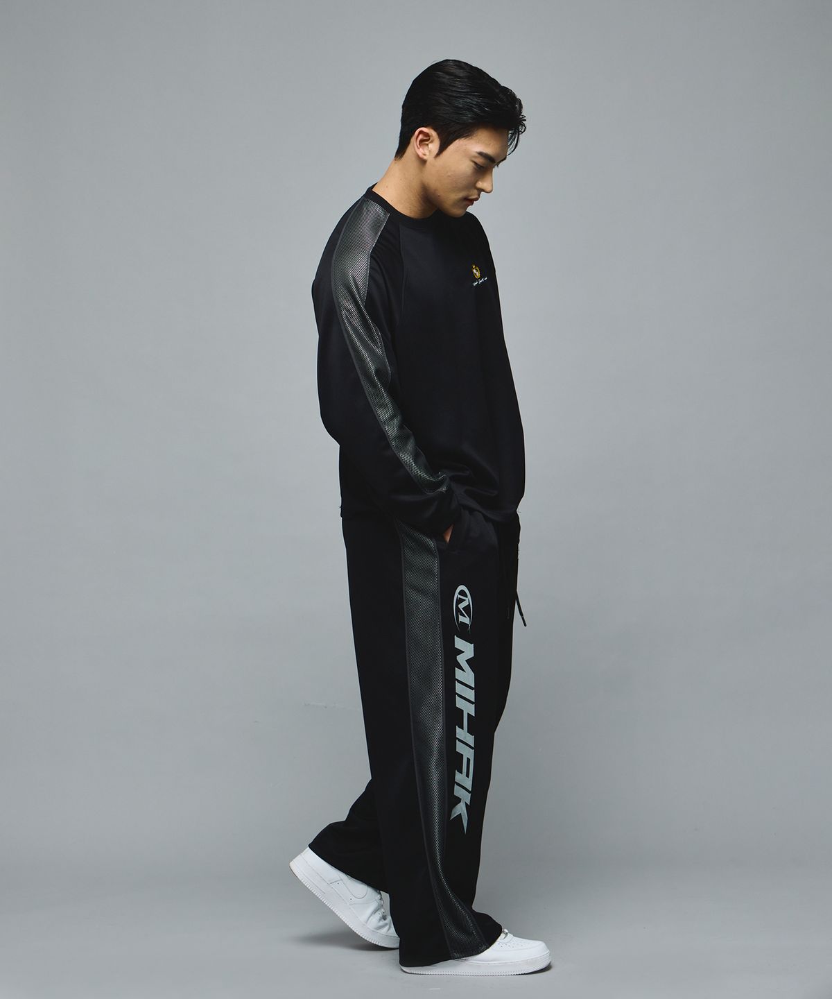 미학(MIHAK) 스폰서 로고 메쉬 저지 와이드 팬츠 (BLACK)
