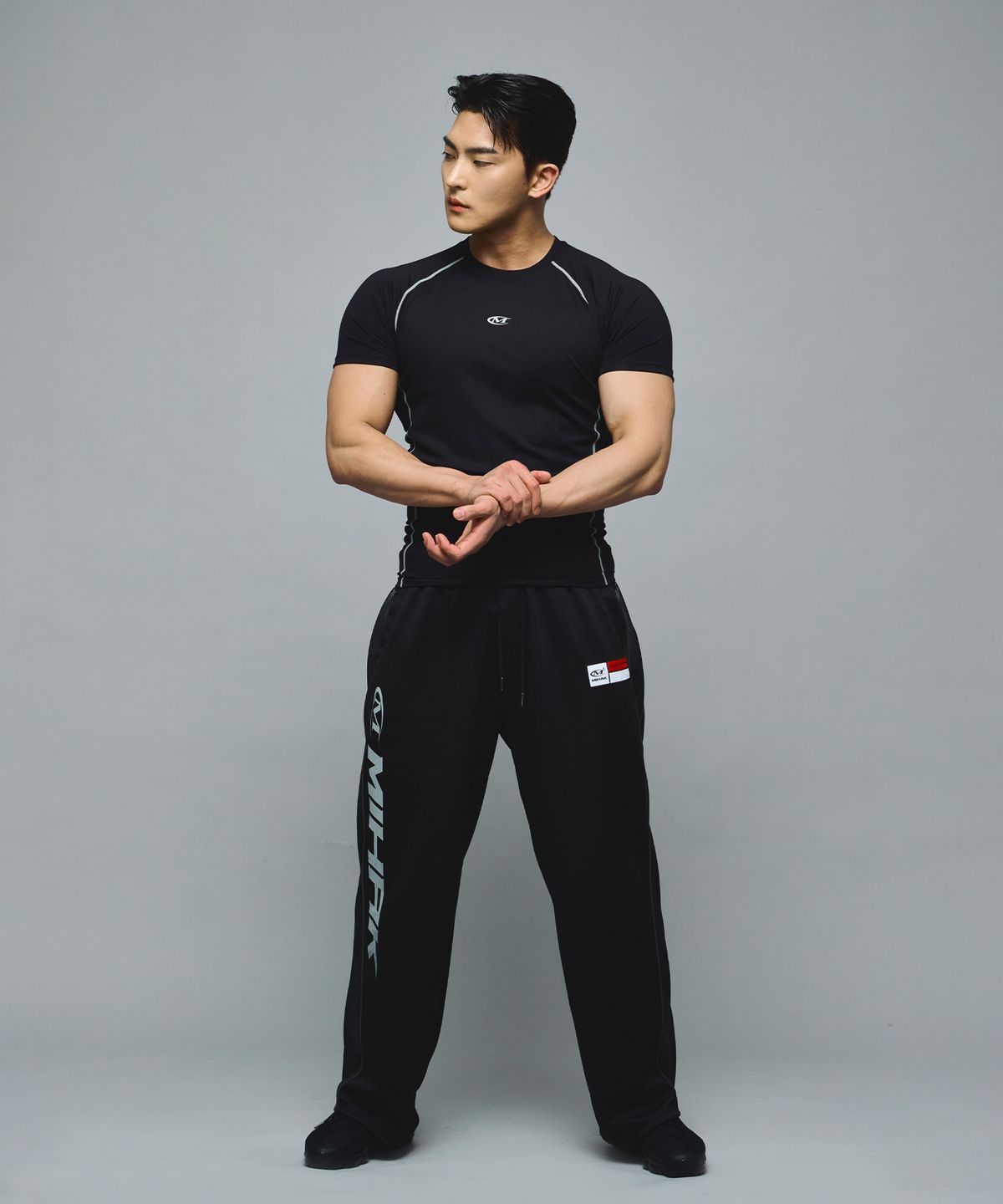 미학(MIHAK) 스폰서 로고 메쉬 저지 와이드 팬츠 (BLACK)