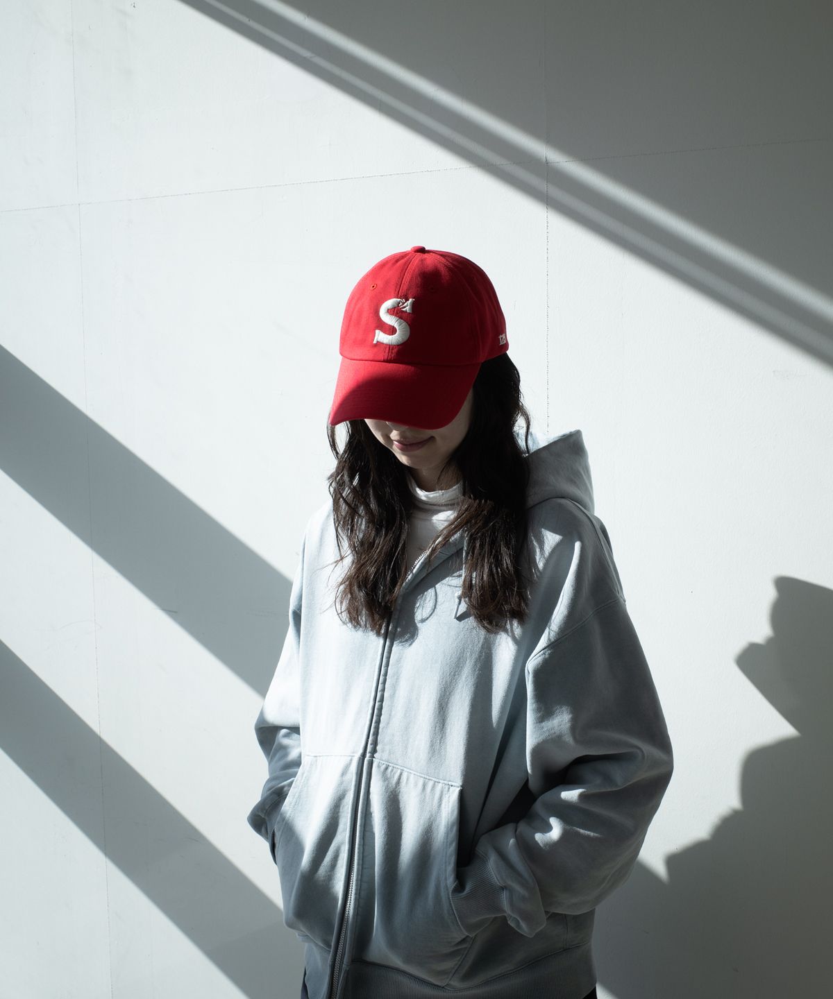 디어틴트산타(DEAR TINT SANTA) Rudolph S Logo Cap_red
