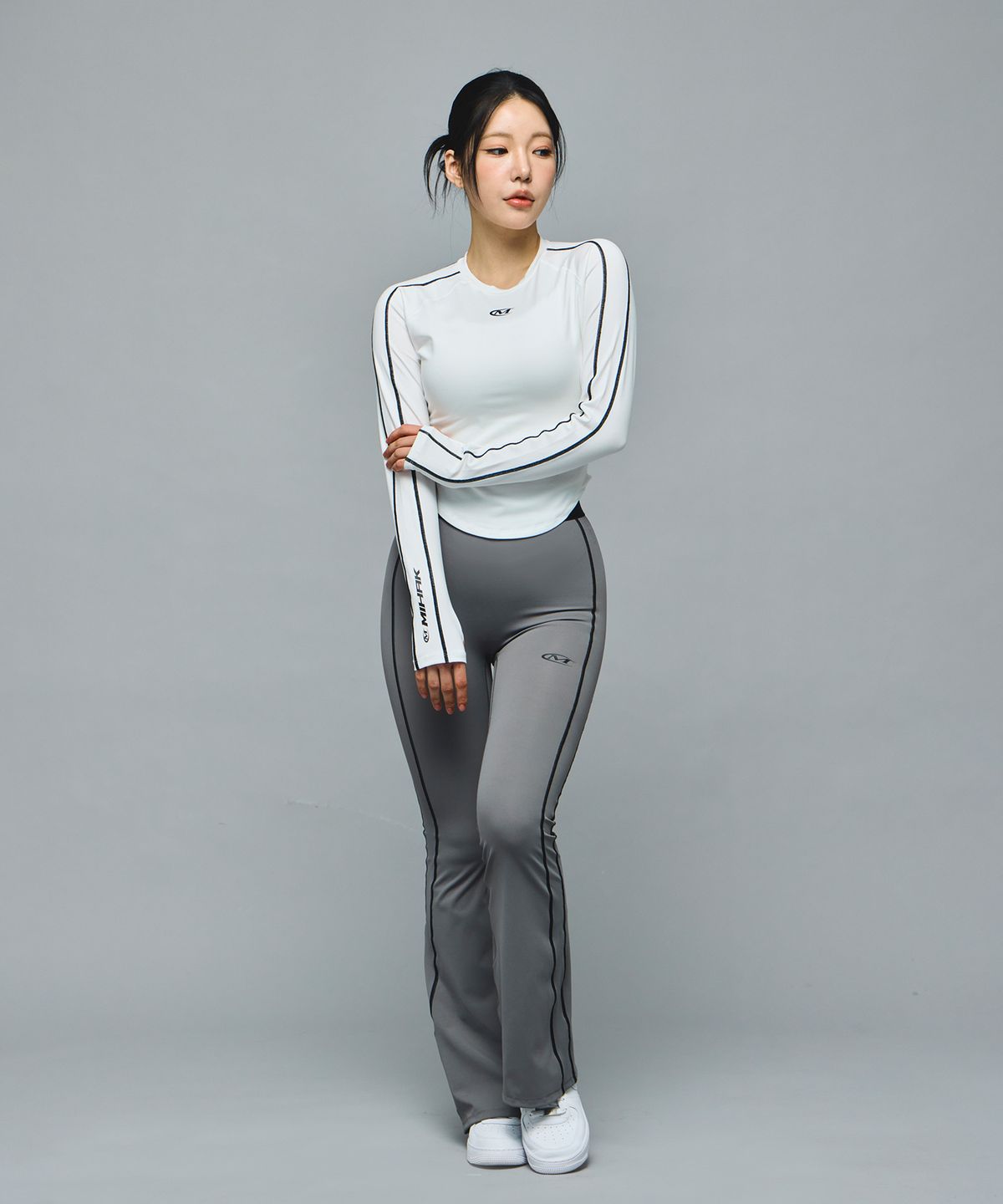 미학(MIHAK) 더블 라인 액티브 롱 슬리브 (WHITE)