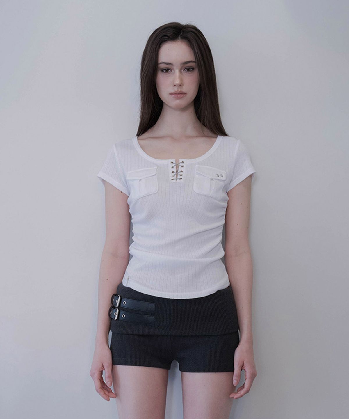 데미오(DAMIO) Lace-Up Pocket Top (White)