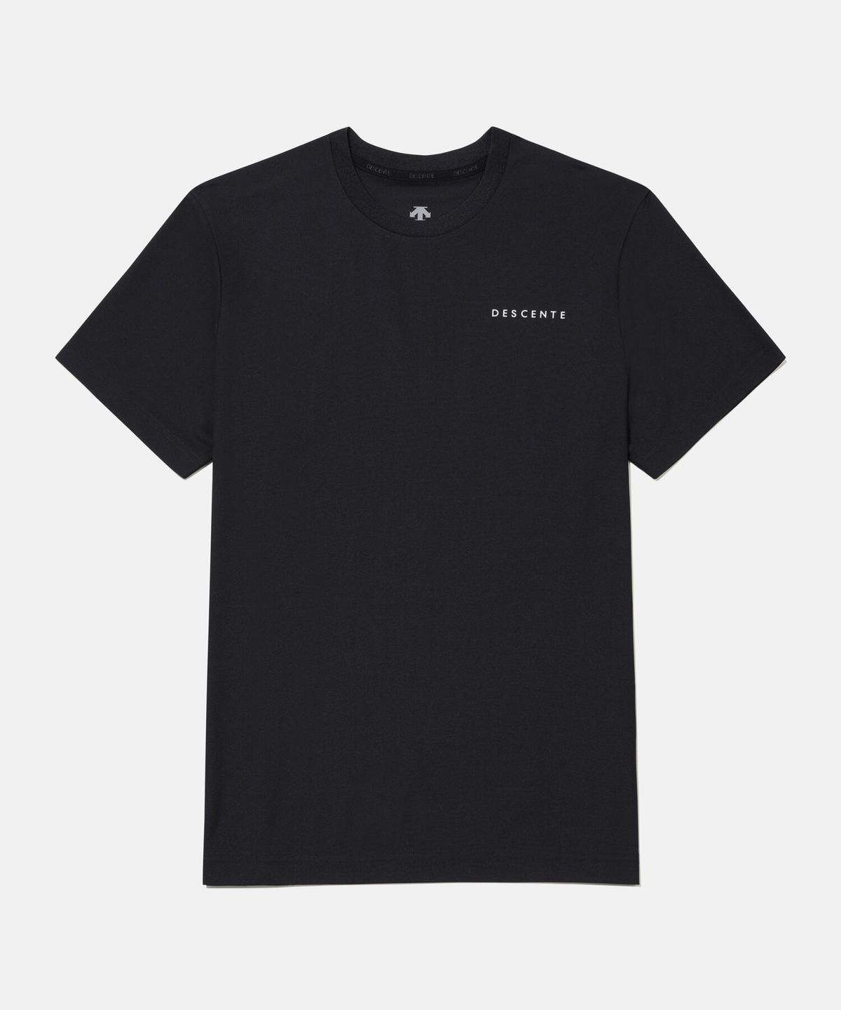 데상트(DESCENTE) 레이블록 워딩 그래픽 반팔 티셔츠 블랙 SR223UTS47