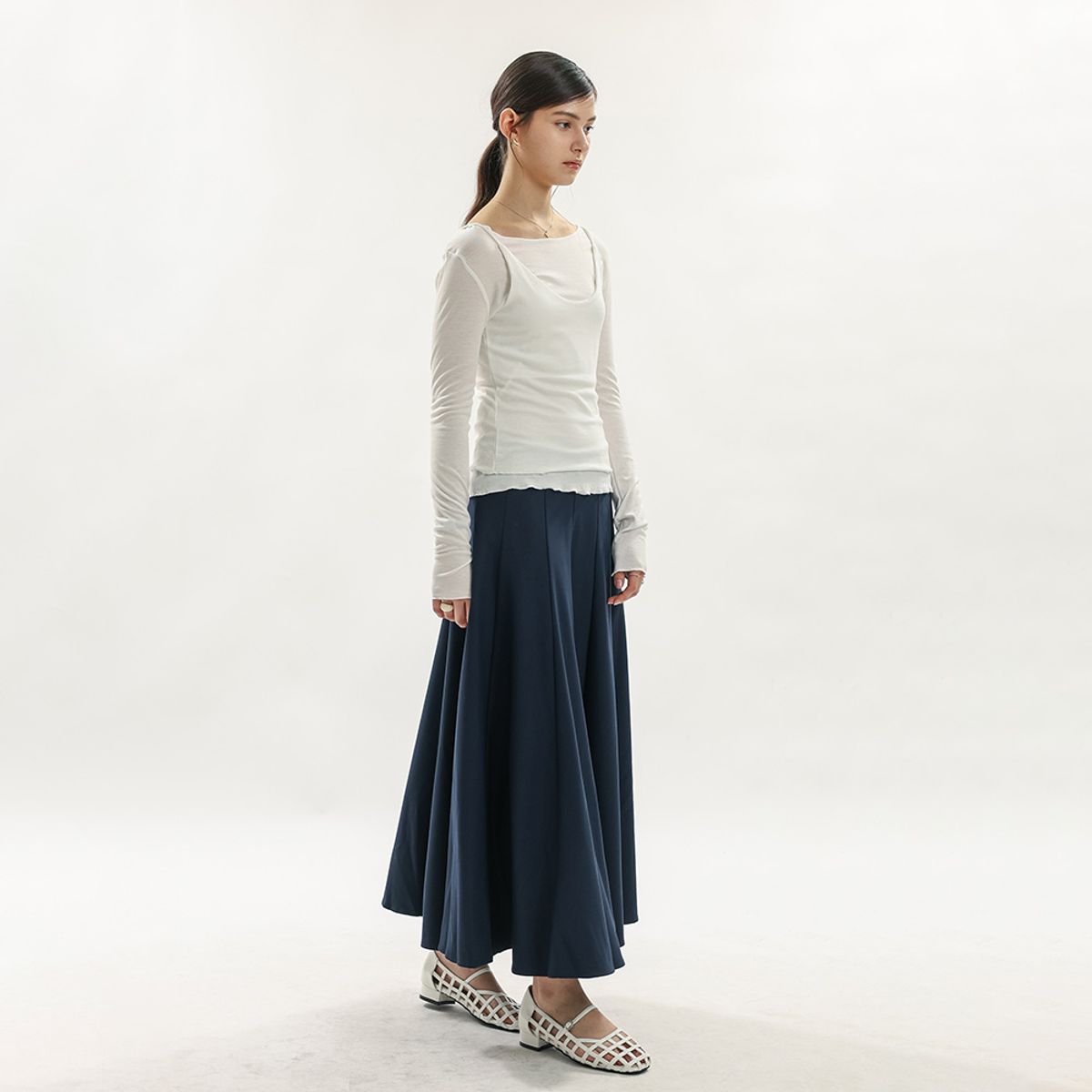웬스데이딜라잇(WEDNESDAY DELIGHT) WD_Elegant flare skirt_NAVY
