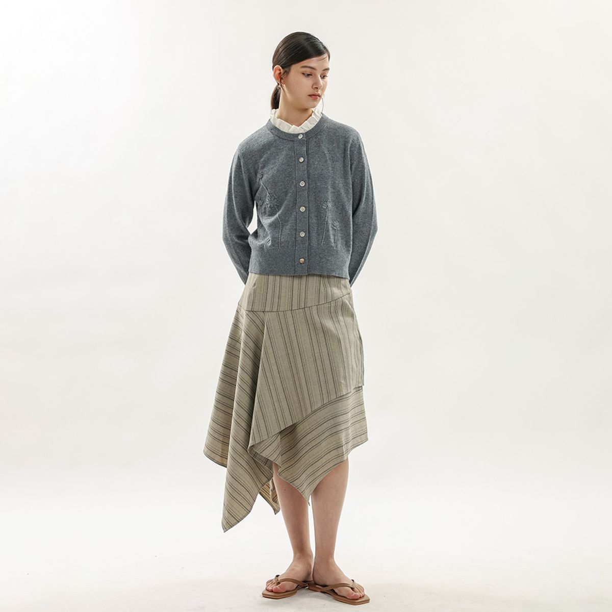 웬스데이딜라잇(WEDNESDAY DELIGHT) WD_Frill neck knit cardigan_GRAY