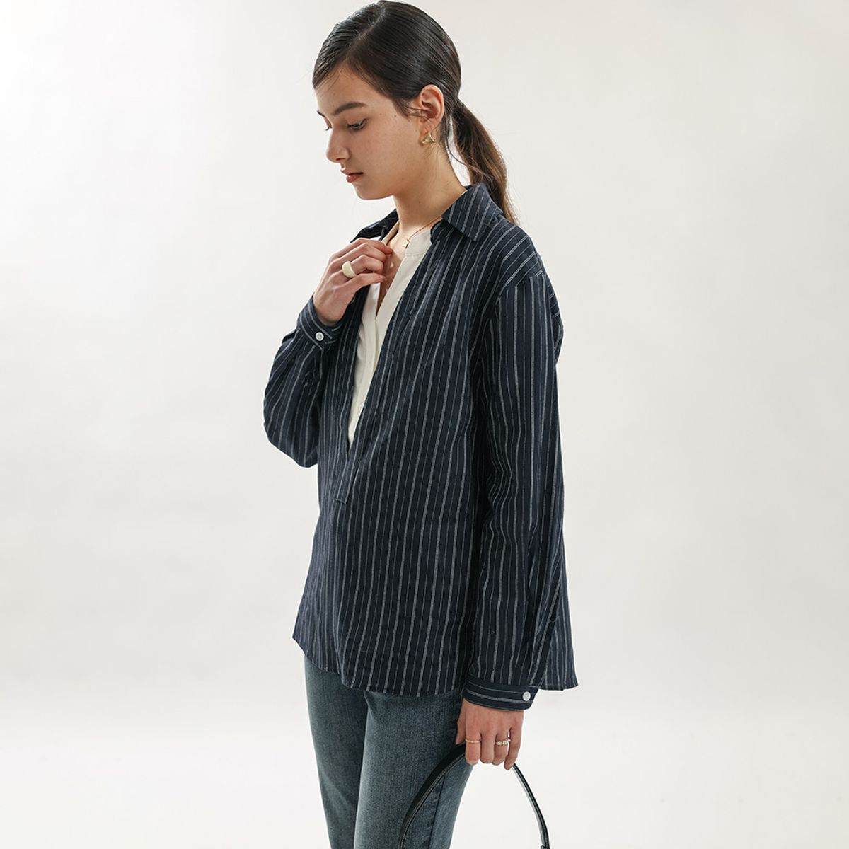 웬스데이딜라잇(WEDNESDAY DELIGHT) WD_Layered stripe fake two-piece shirt_2color