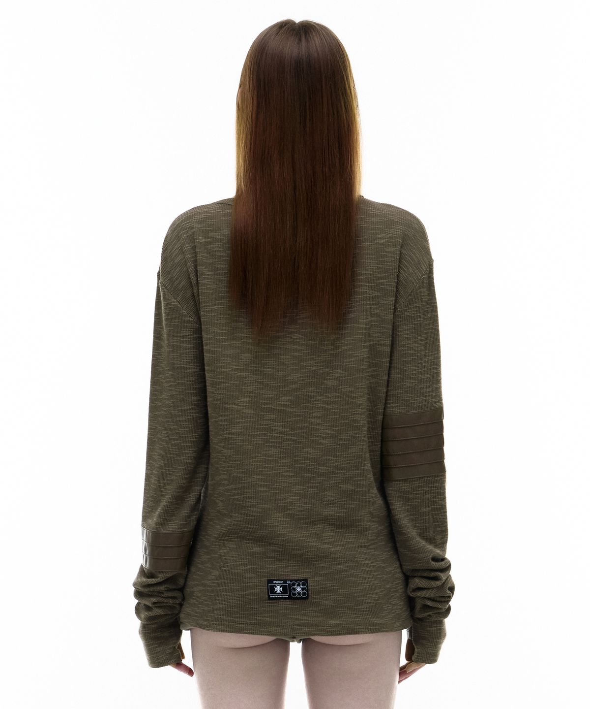 오퍼스 0012(OPUS 0012) Op. 07 REIN PATCH LONG SLEEVE BROWN