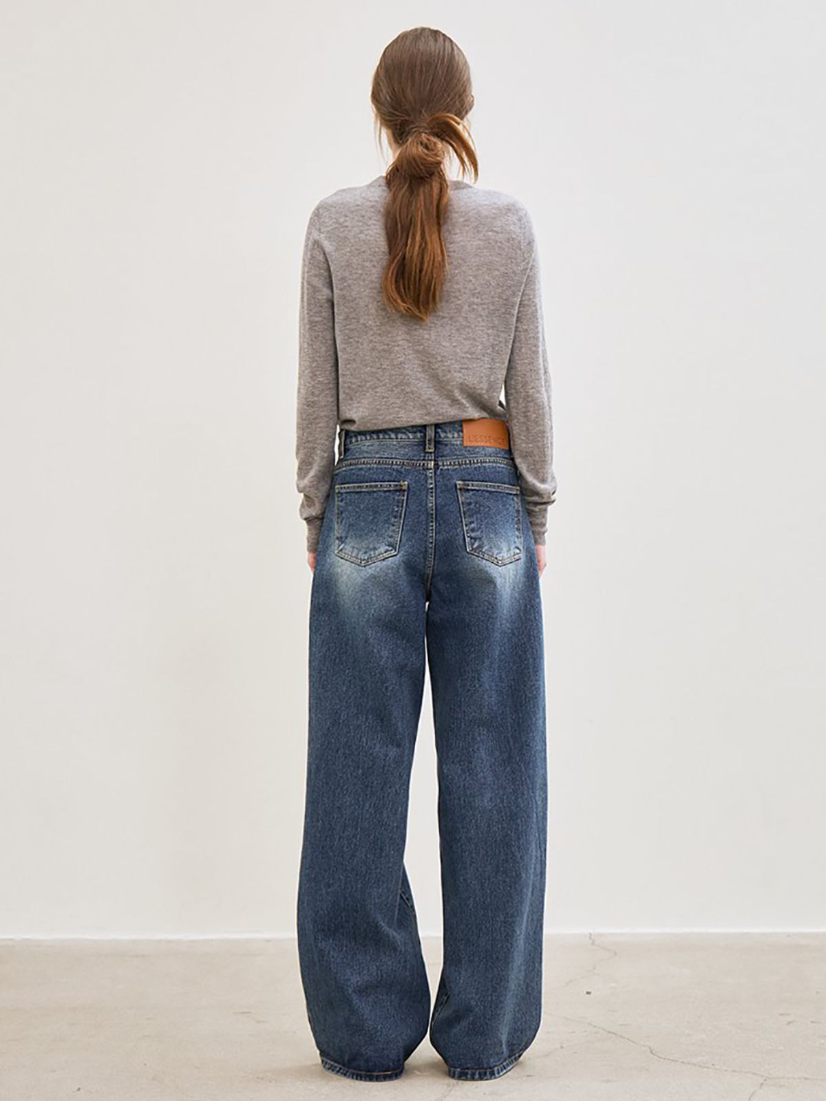 르(LE) wide-fit denim pants (blue)