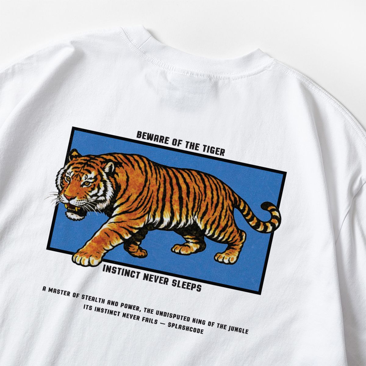 스플래시코드(SPLASHCODE) 반팔 티셔츠 화이트 - 타이거(Beware of The Tiger)