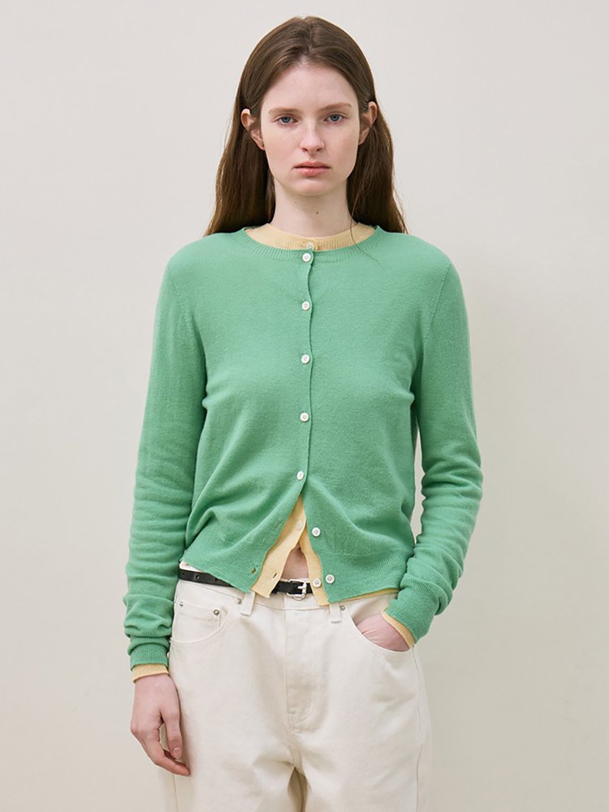 르(LE) wool whole garment round-neck knit cardigan (soft green)