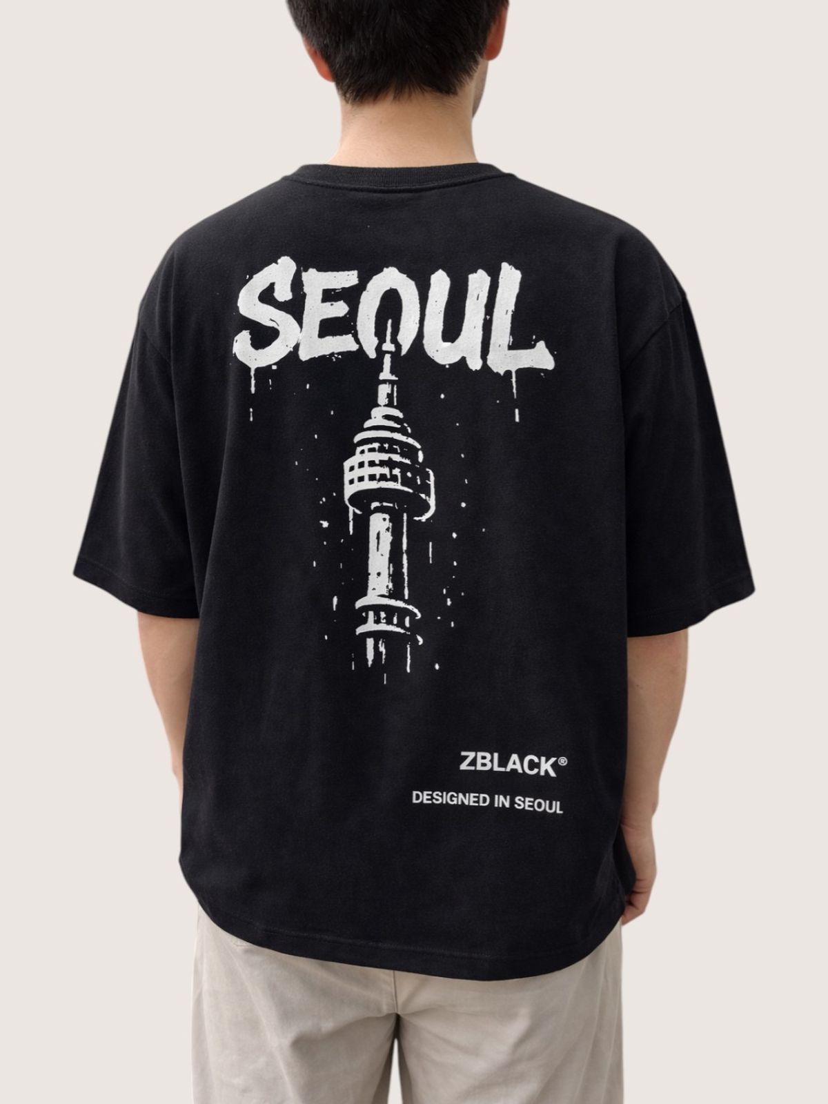 지블랙(ZBLACK) 패션위크 시티 서울 7부 티셔츠(BLACK)