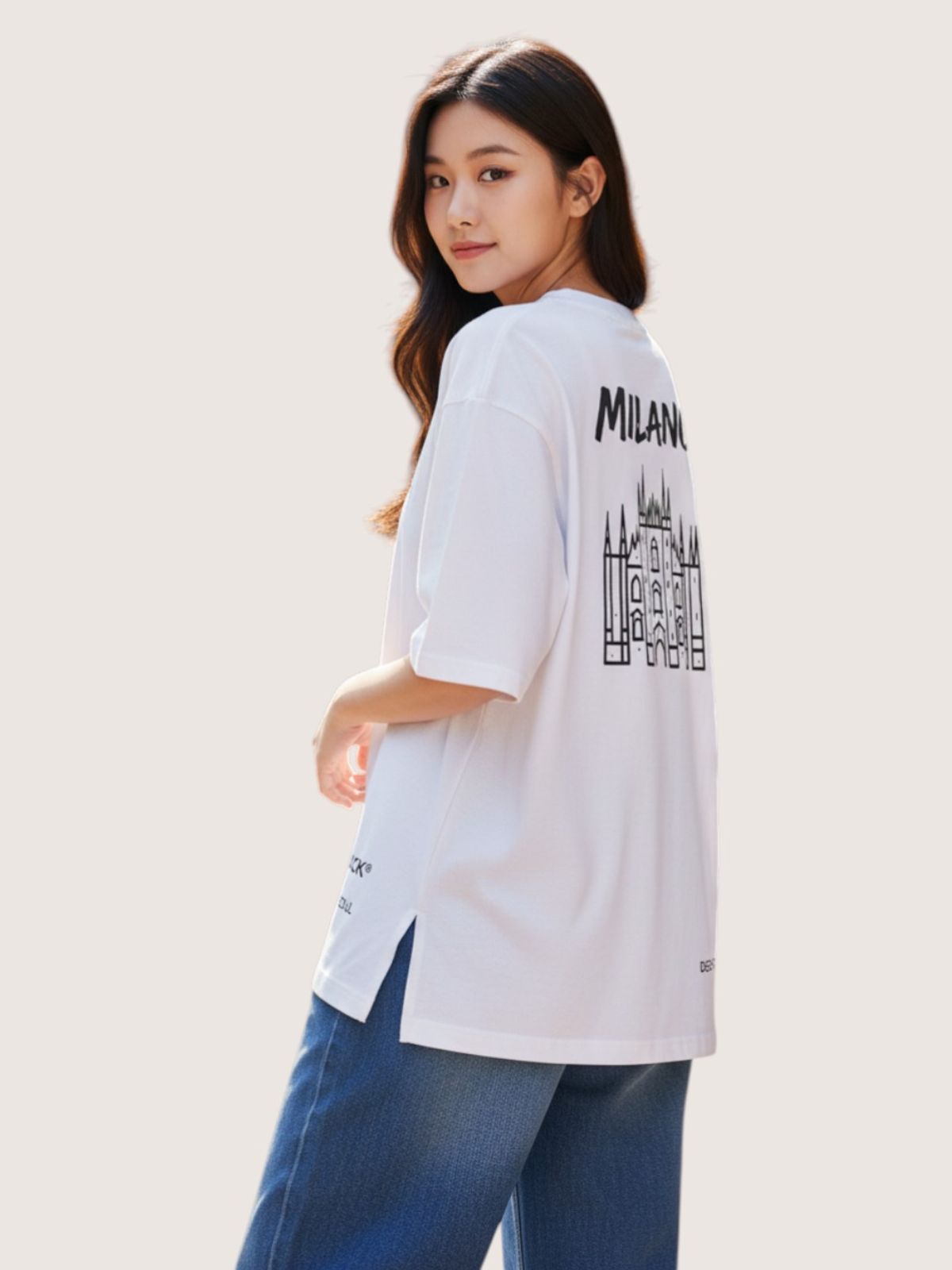 지블랙(ZBLACK) 패션위크 시티 밀라노 7부 티셔츠(WHITE)