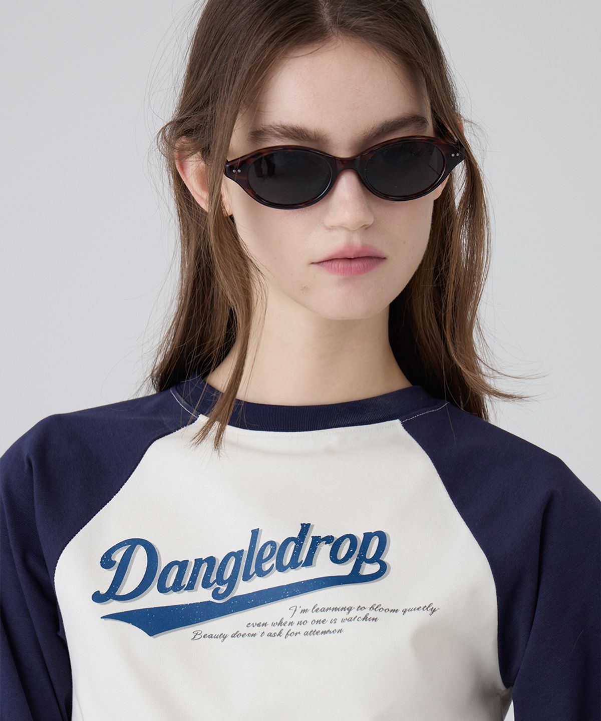 댕글드랍(DANGLEDROP) DGDP 레트로 나그랑 롱슬리브_아이보리