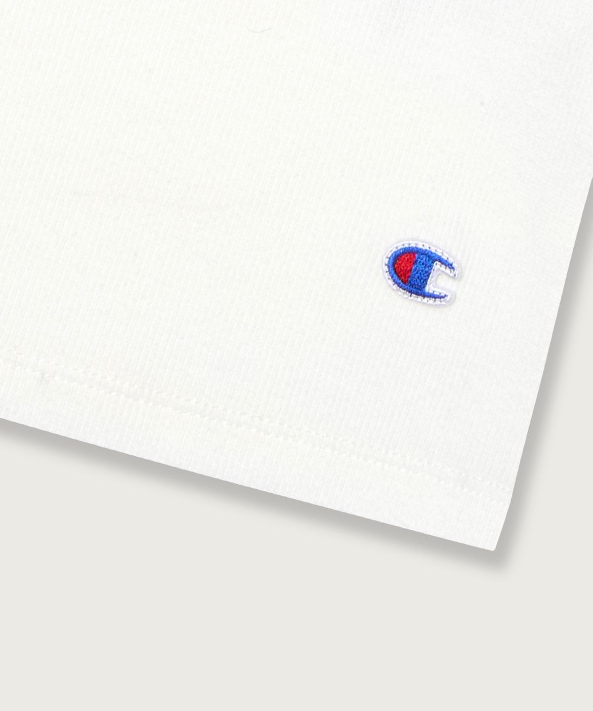 챔피온(CHAMPION) 여성 C로고 베이직 슬리브리스 White