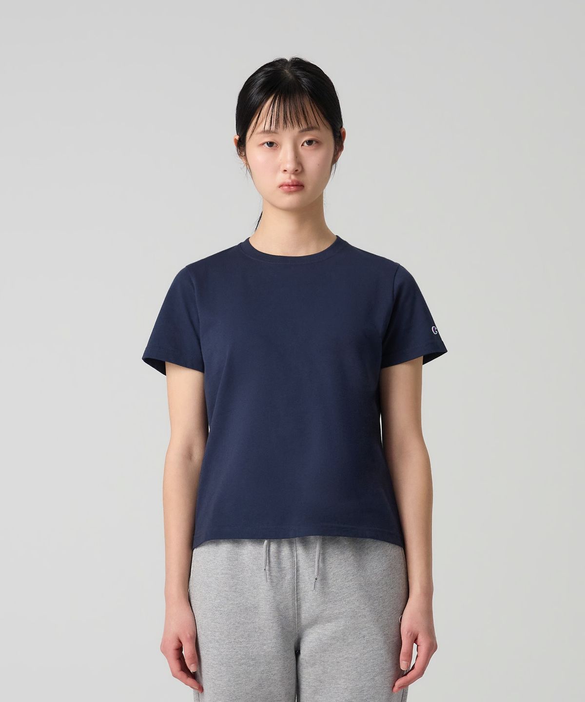 챔피온(CHAMPION) 여성 C로고 슬림핏 티셔츠 Navy