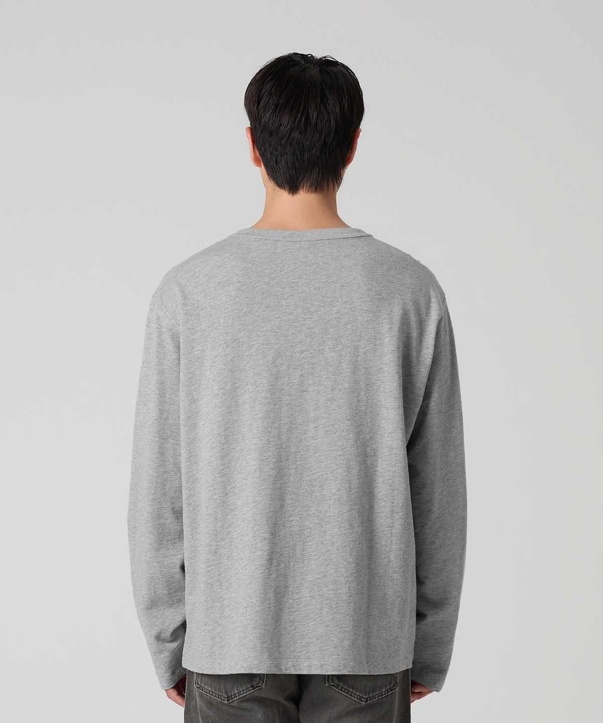 챔피온(CHAMPION) 헤리티지 루즈핏 헨리넥 롱슬리브 티셔츠 Grey