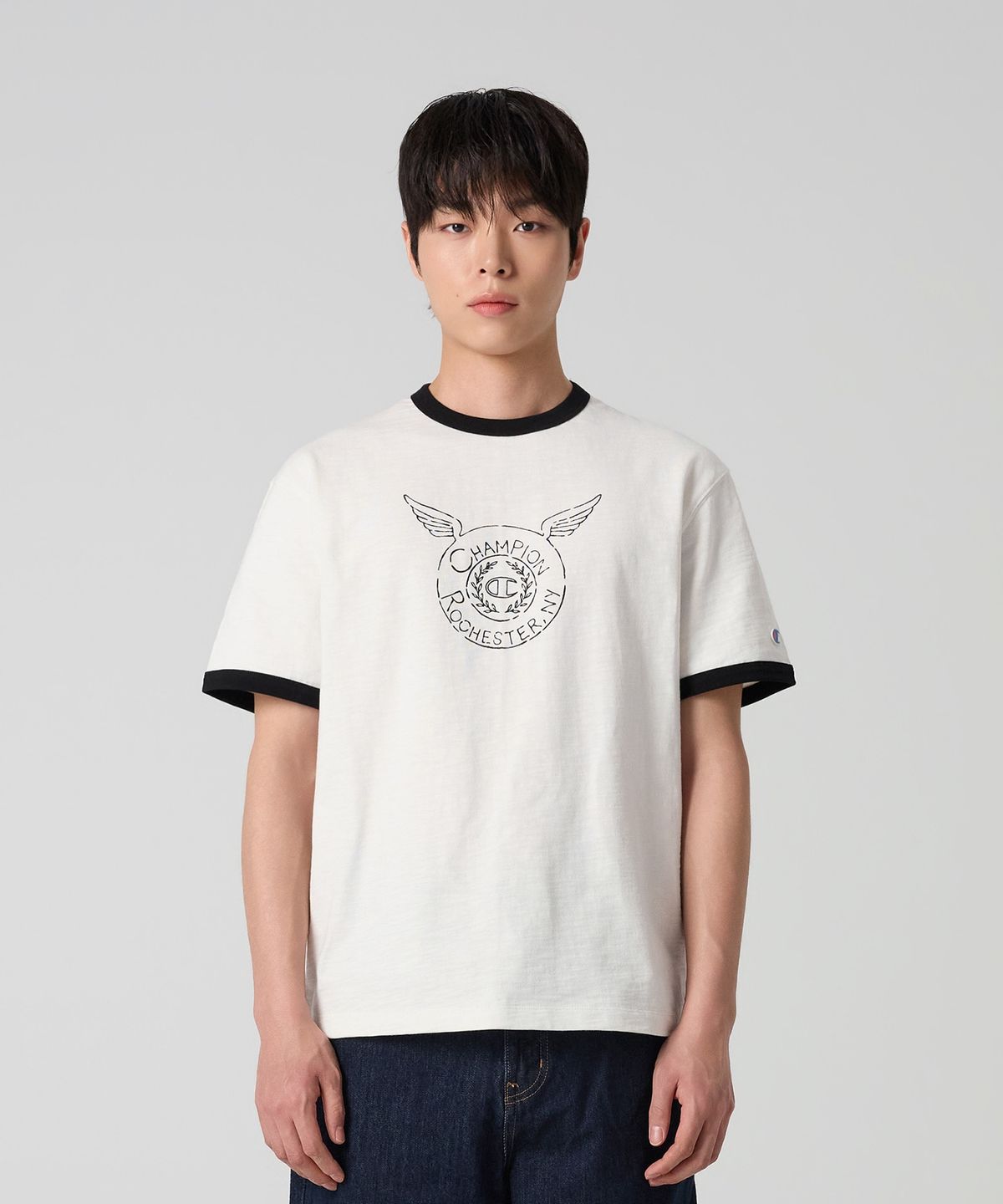 챔피온(CHAMPION) 헤리티지 로체스터 링거 티셔츠 White