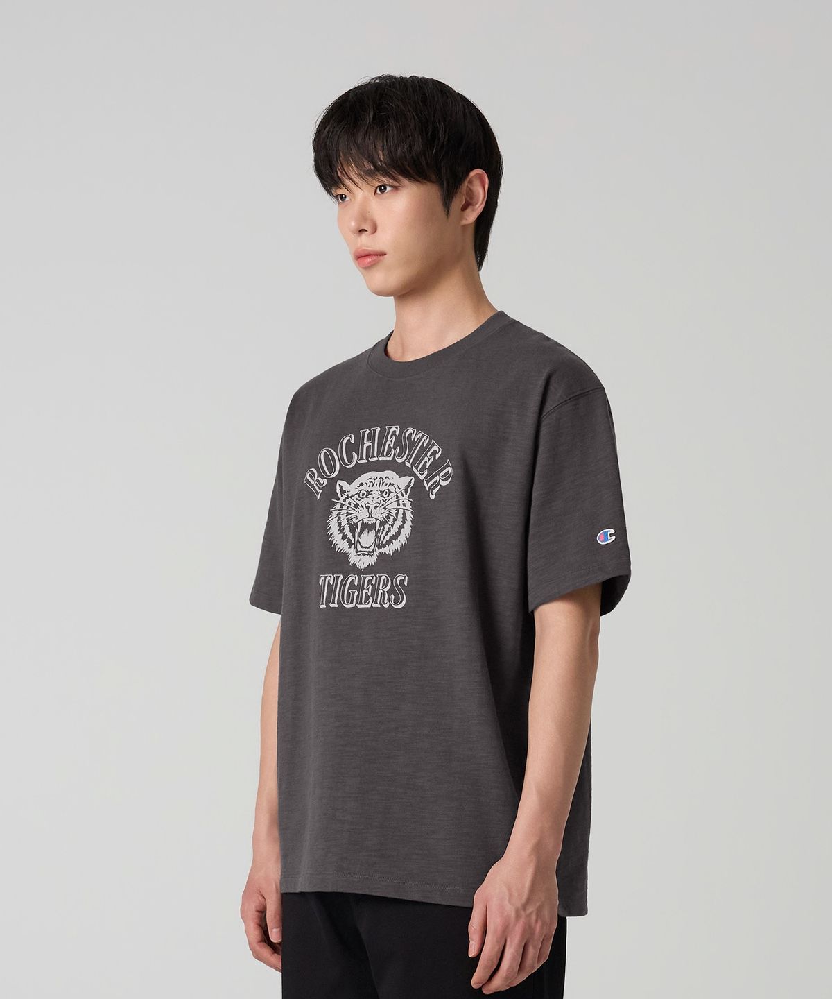 챔피온(CHAMPION) 헤리티지 타이거 티셔츠 Charcoal