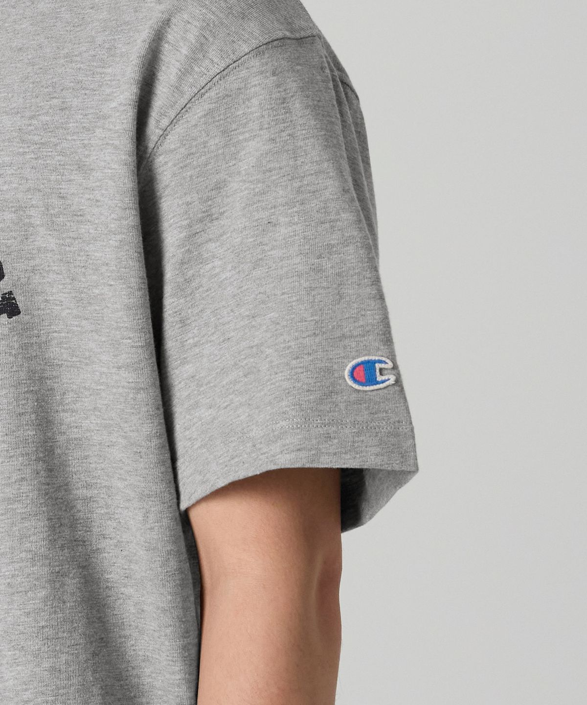 챔피온(CHAMPION) 헤리티지 윙풋 티셔츠 Grey