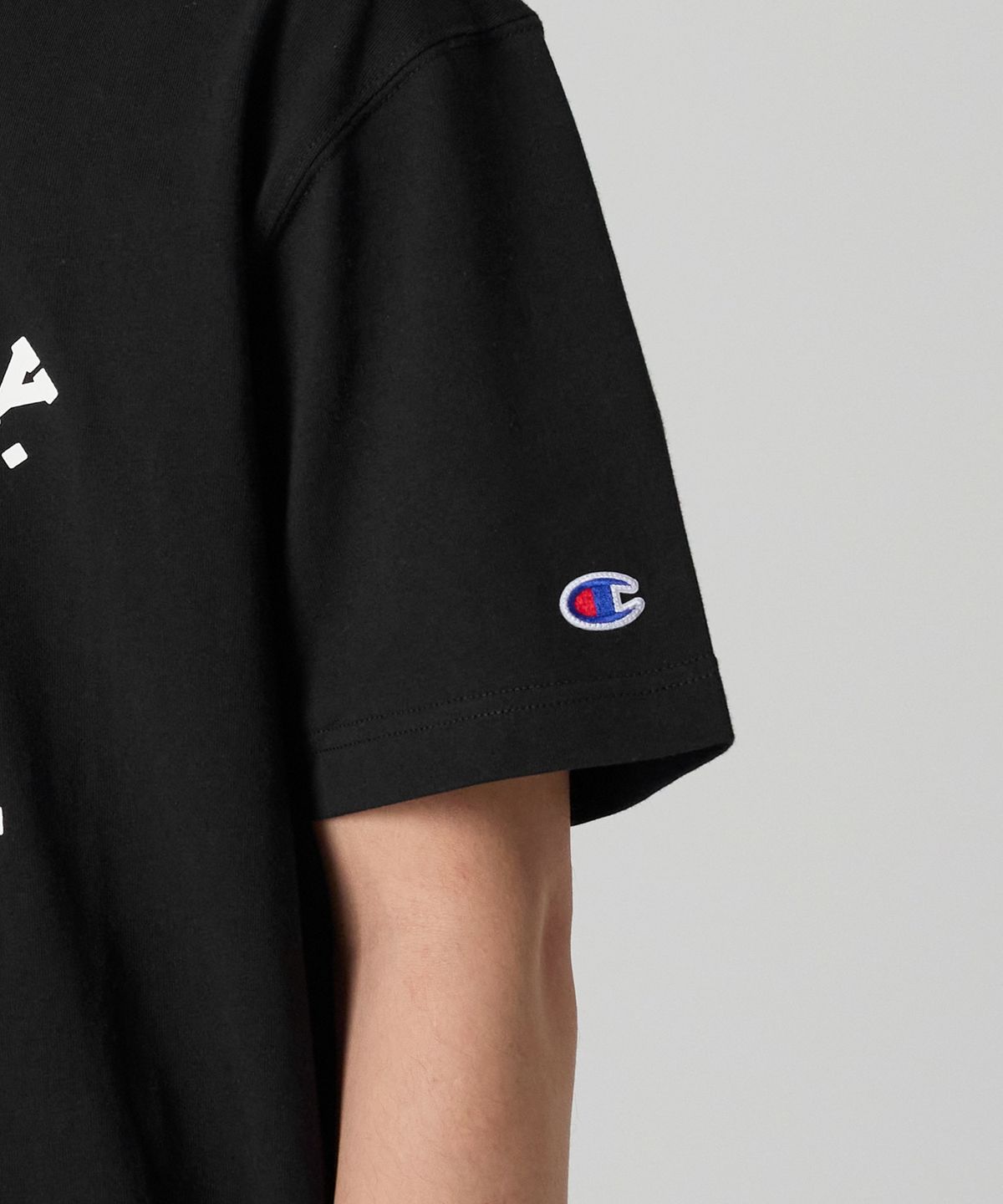 챔피온(CHAMPION) 바스켓볼 프린트 티셔츠 Black