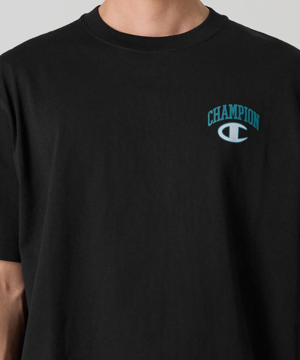 챔피온(CHAMPION) NY C로고 티셔츠 Black