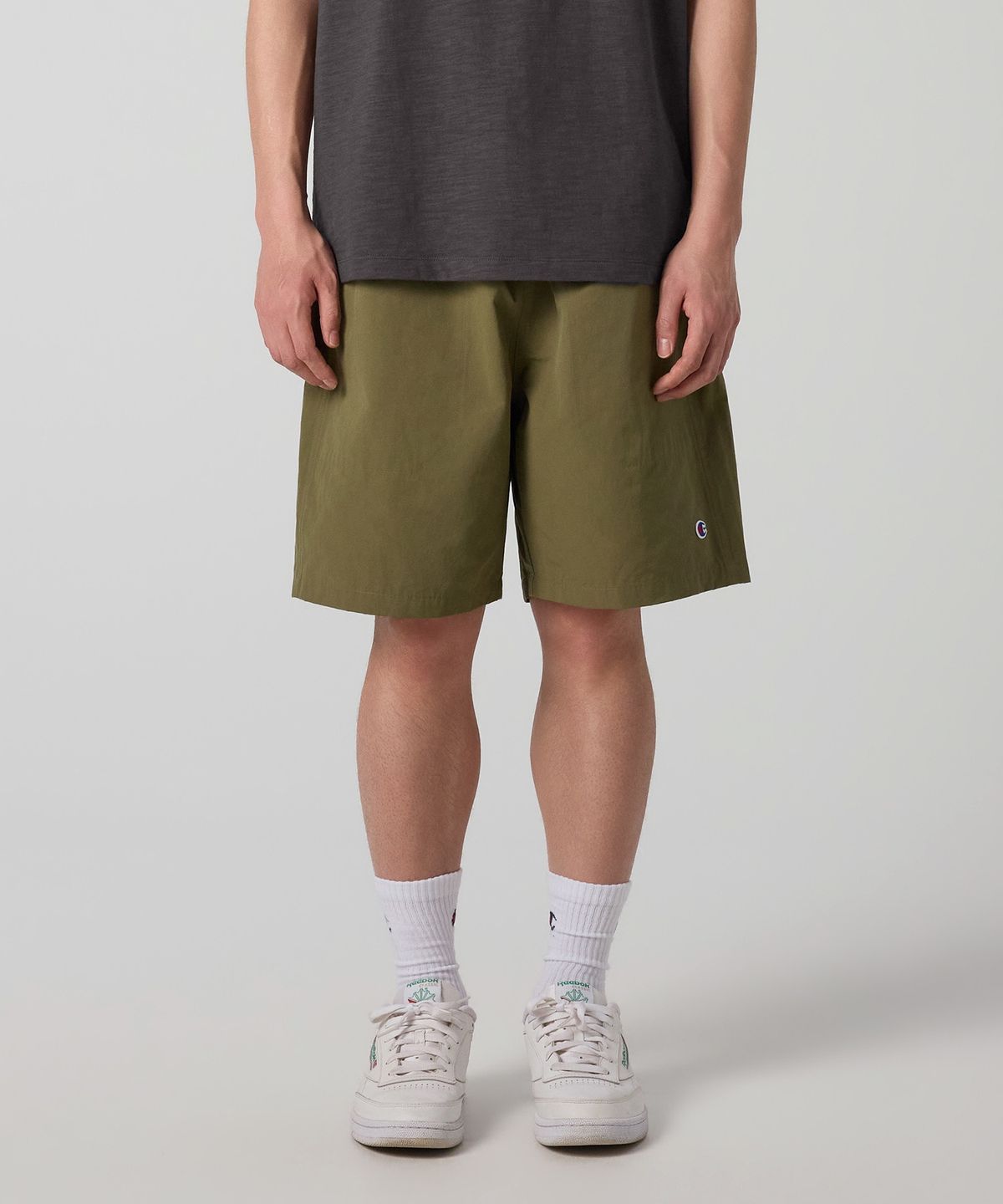 챔피온(CHAMPION) C로고 우븐 쇼츠 Khaki
