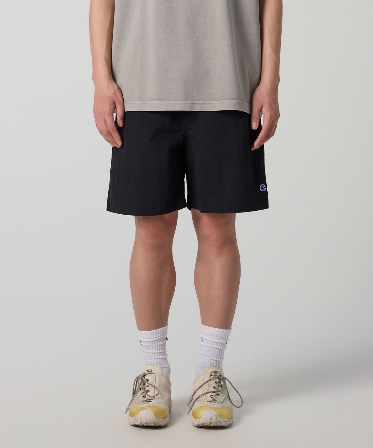 챔피온(CHAMPION) C로고 우븐 쇼츠 Black