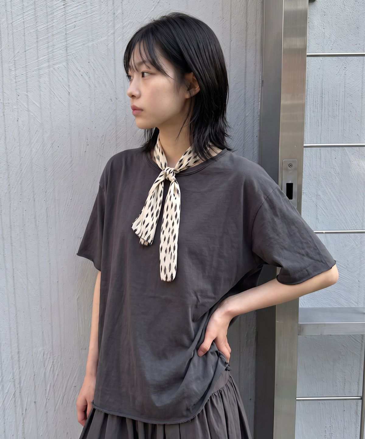 발루트(BALLUTE) IRREGULAR CIRCLE SCARF (IVORY)