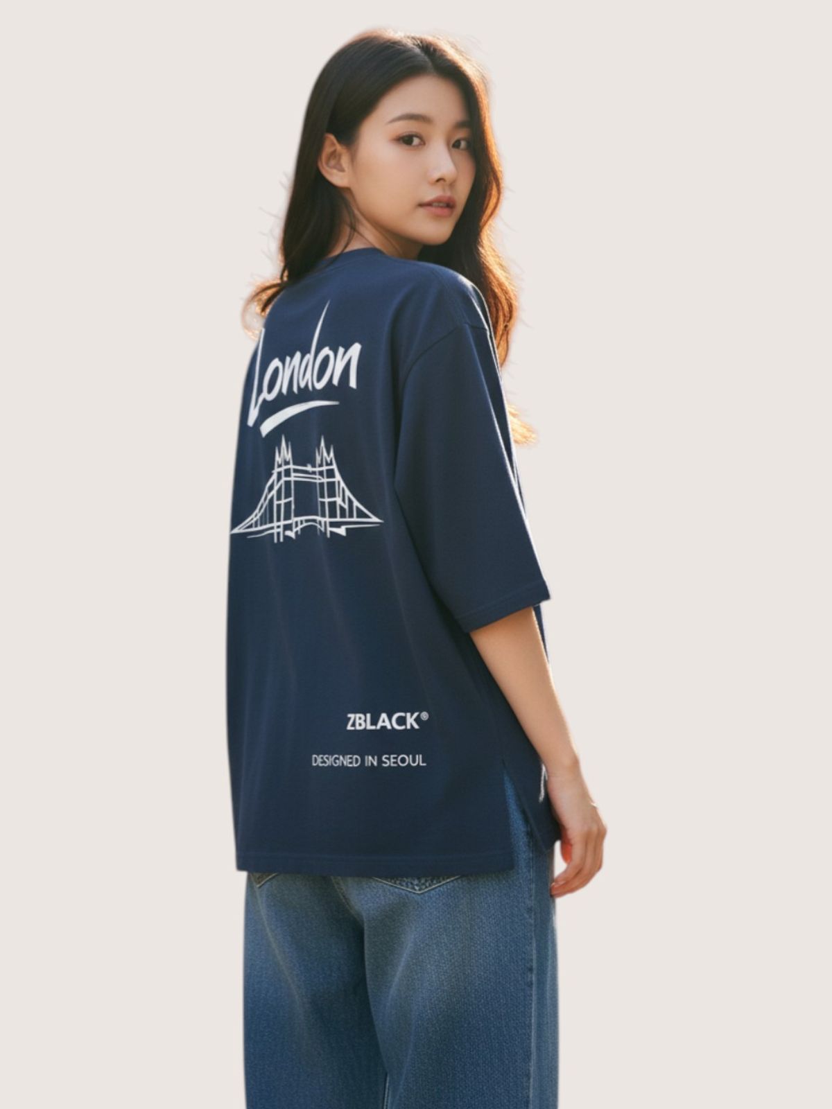 지블랙(ZBLACK) 패션위크 시티 런던 7부 티셔츠(NAVY)