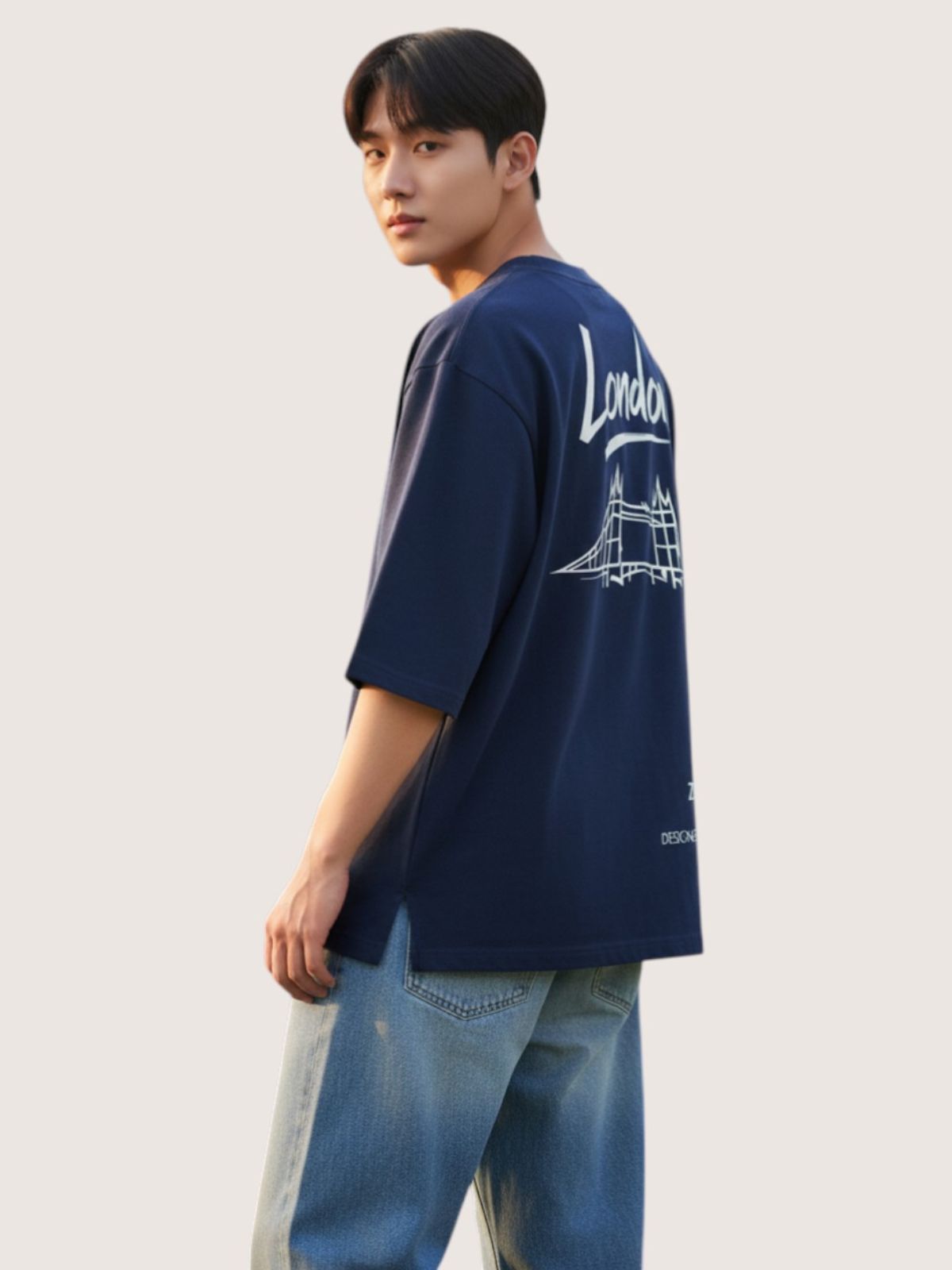 지블랙(ZBLACK) 패션위크 시티 런던 7부 티셔츠(NAVY)