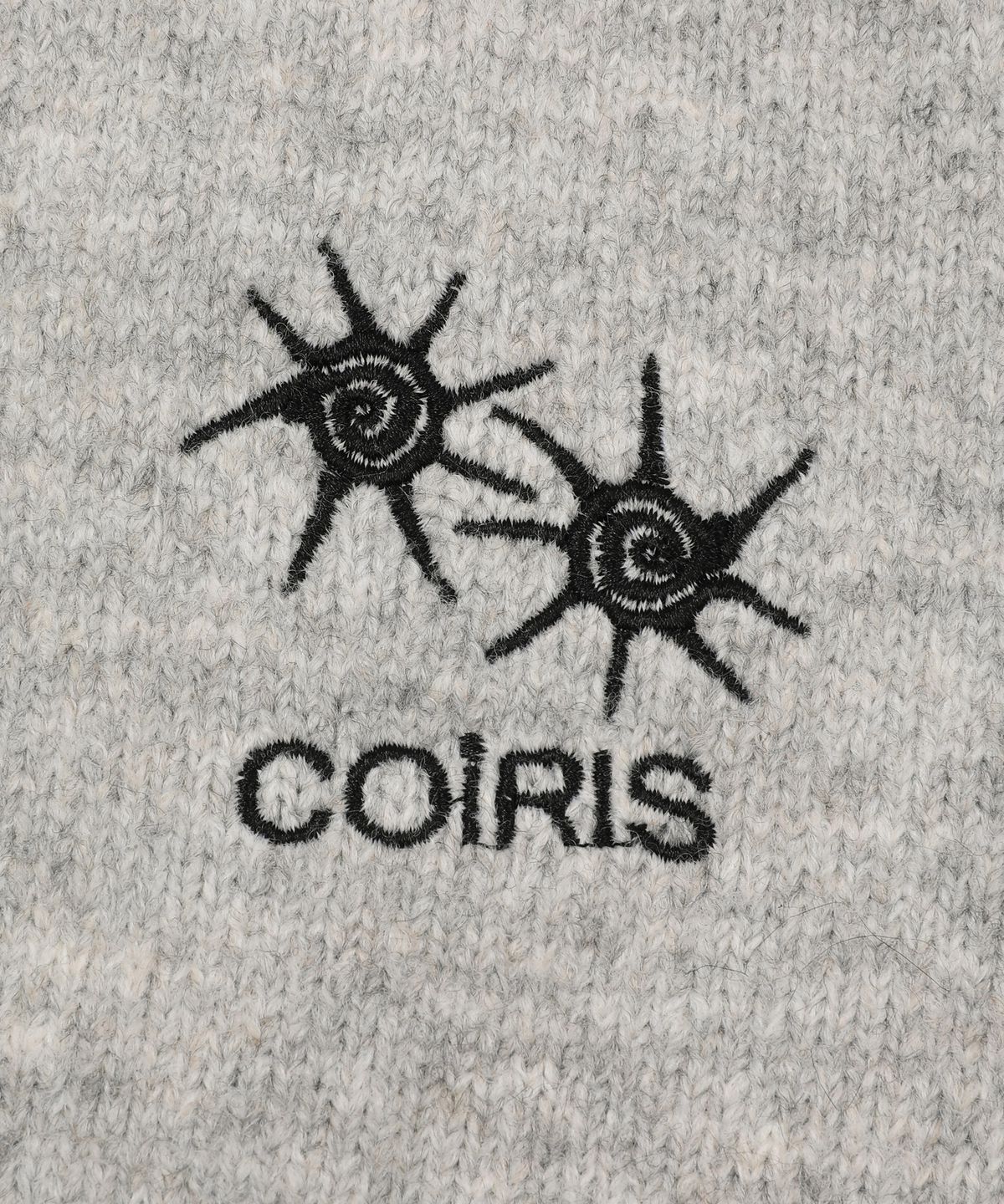 코이리스(COIRIS) 저니 사선 버튼 하이넥 후드 니트 가디건 (2컬러)