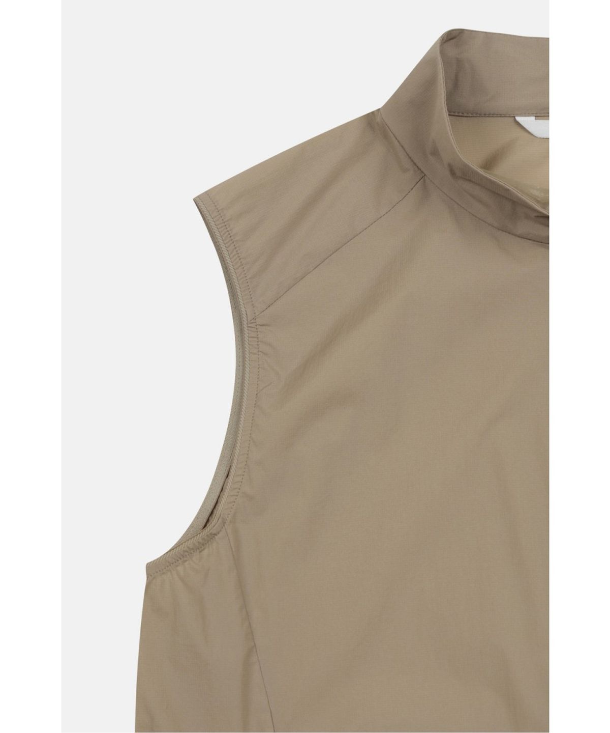 코오롱스포츠(KOLON SPORT) 남성 제노아 레귤러핏 스탠드넥 방풍 베스트 JWVAM26301BEI