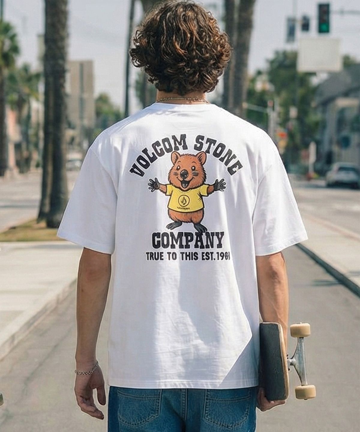 볼컴(VOLCOM) 해피 버디 오버핏 반팔티(화이트)