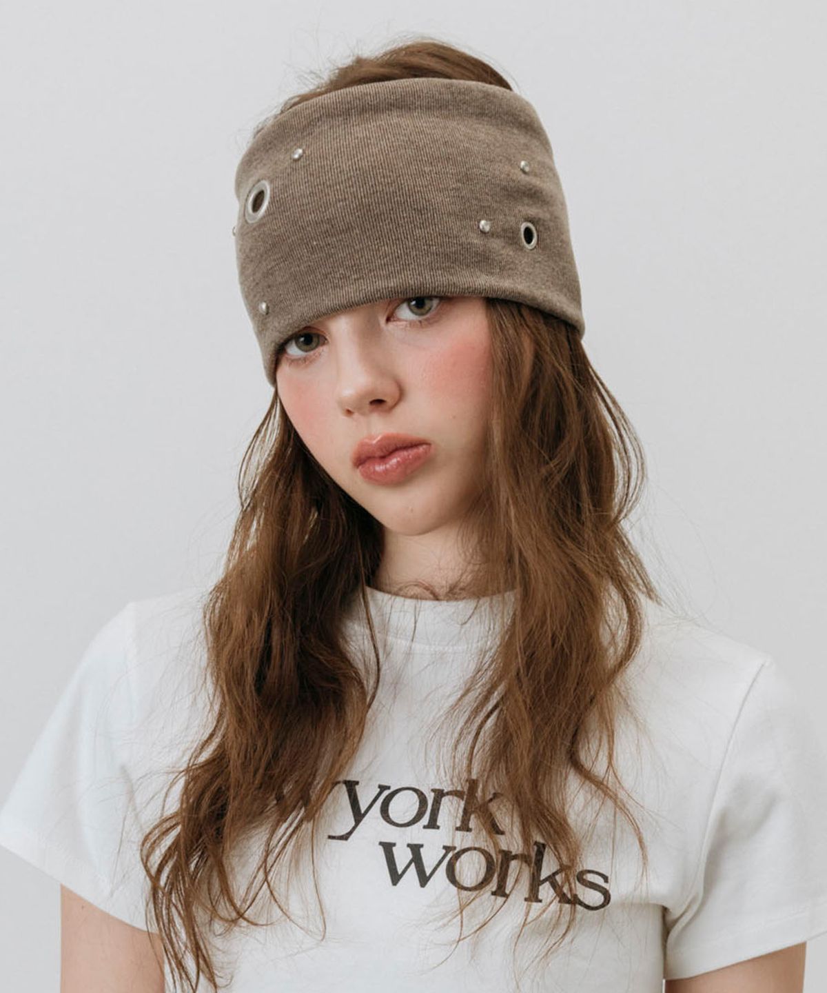 뉴욕웍스(NEWYORKWORKS) 메탈 아일렛 와이드 헤어 반다나_BROWN