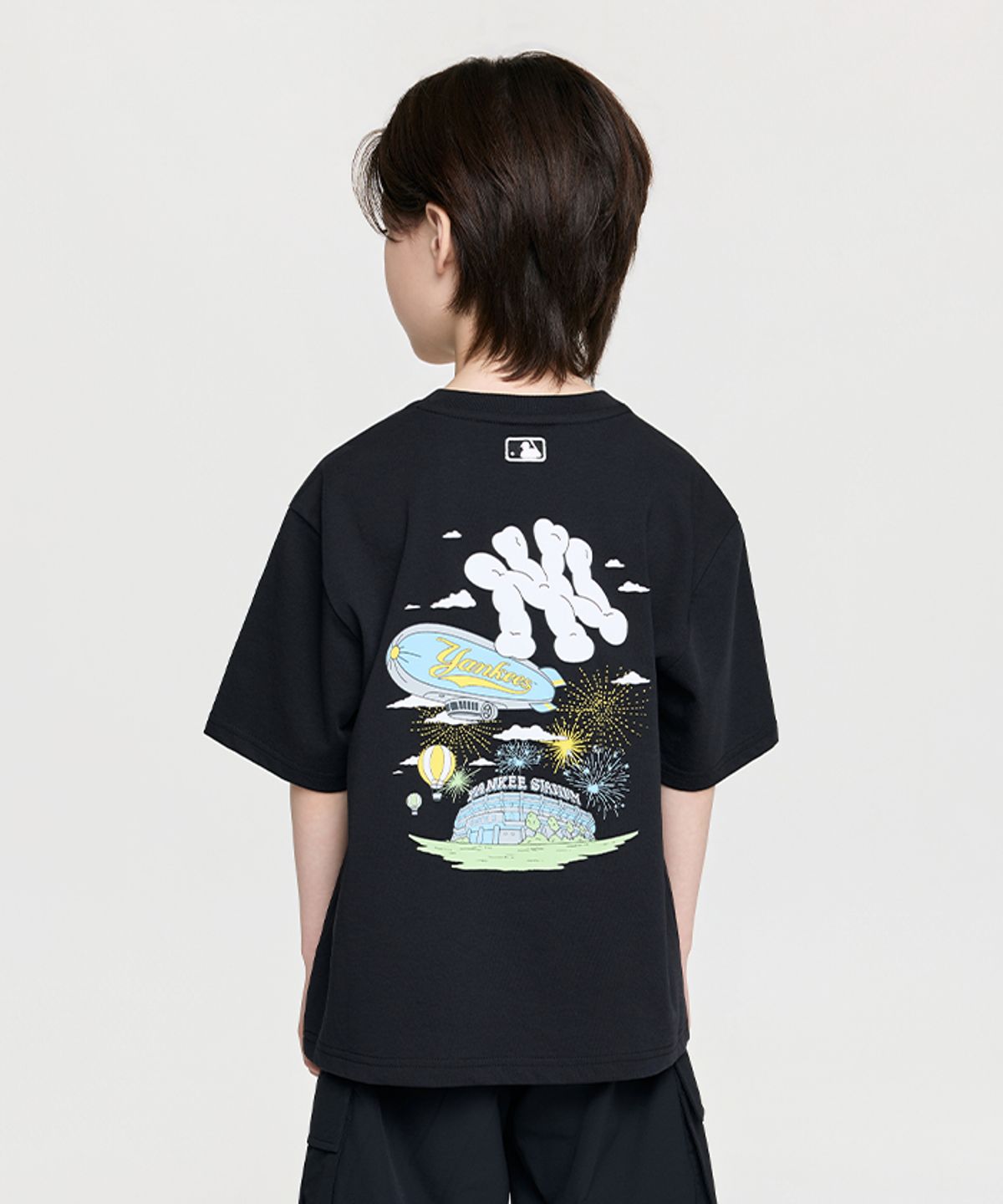 엠엘비 키즈(MLB KIDS) 스포티브 썸머 구름 아트웍 티셔츠 NY (Black)