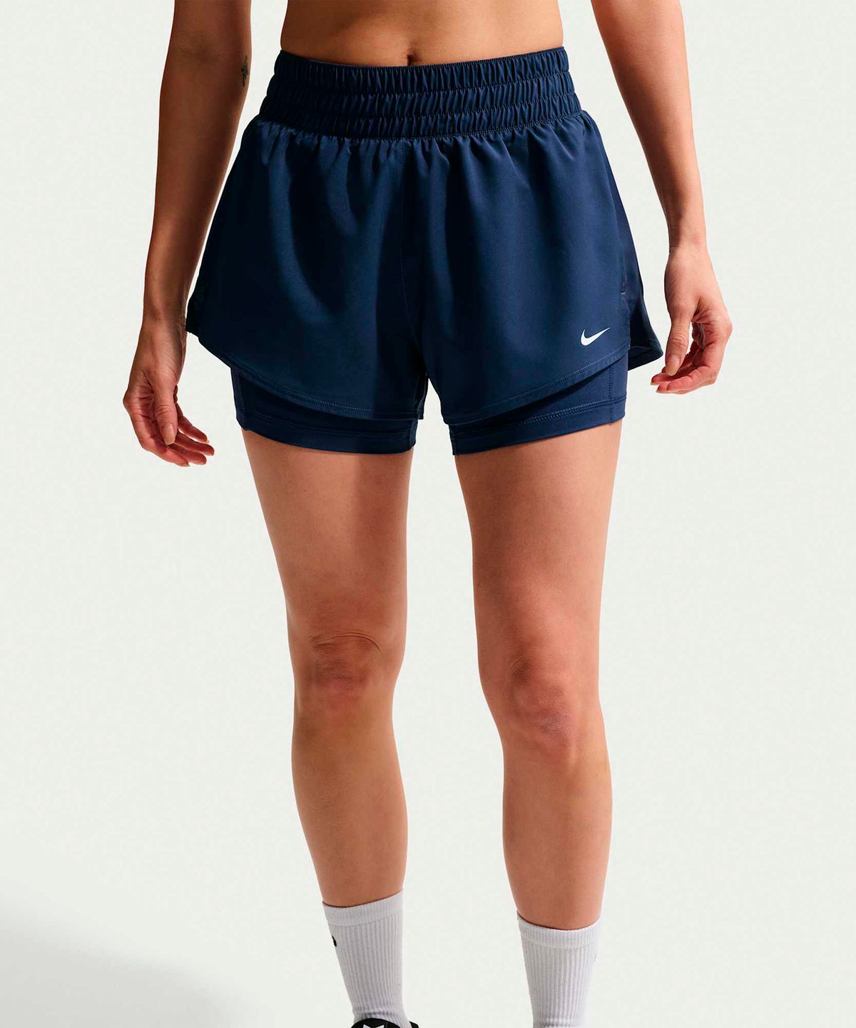 나이키(NIKE) 드라이 핏 원 미드라이즈 3인치 투인원 쇼츠 W - 미드나이트 네이비:화이트 / DX6013-411