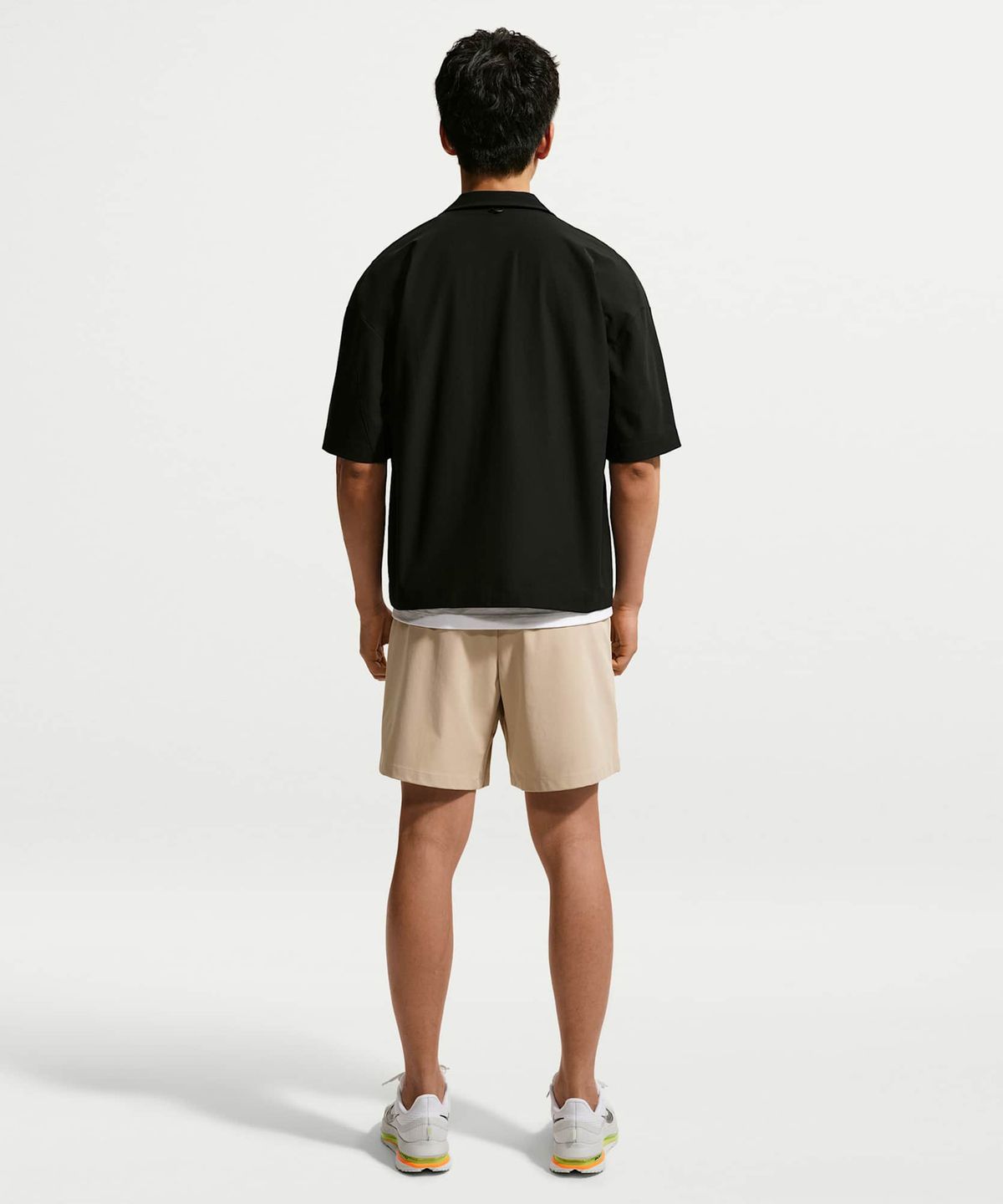 나이키(NIKE) 24.7 퍼펙트스트레치 드라이 핏 UV 버튼업 셔츠 M - 블랙:다크 스모크 그레이 / IF2735-010