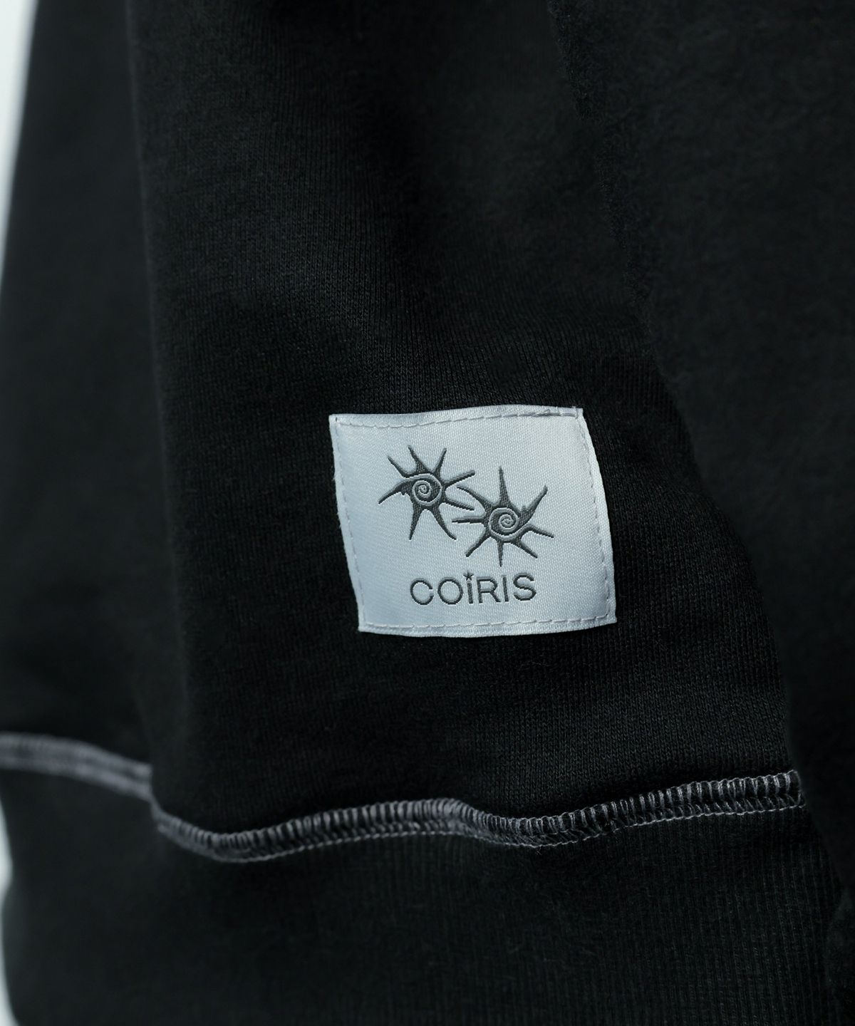 코이리스(COIRIS) 코틴 부클 스티치 후드 티