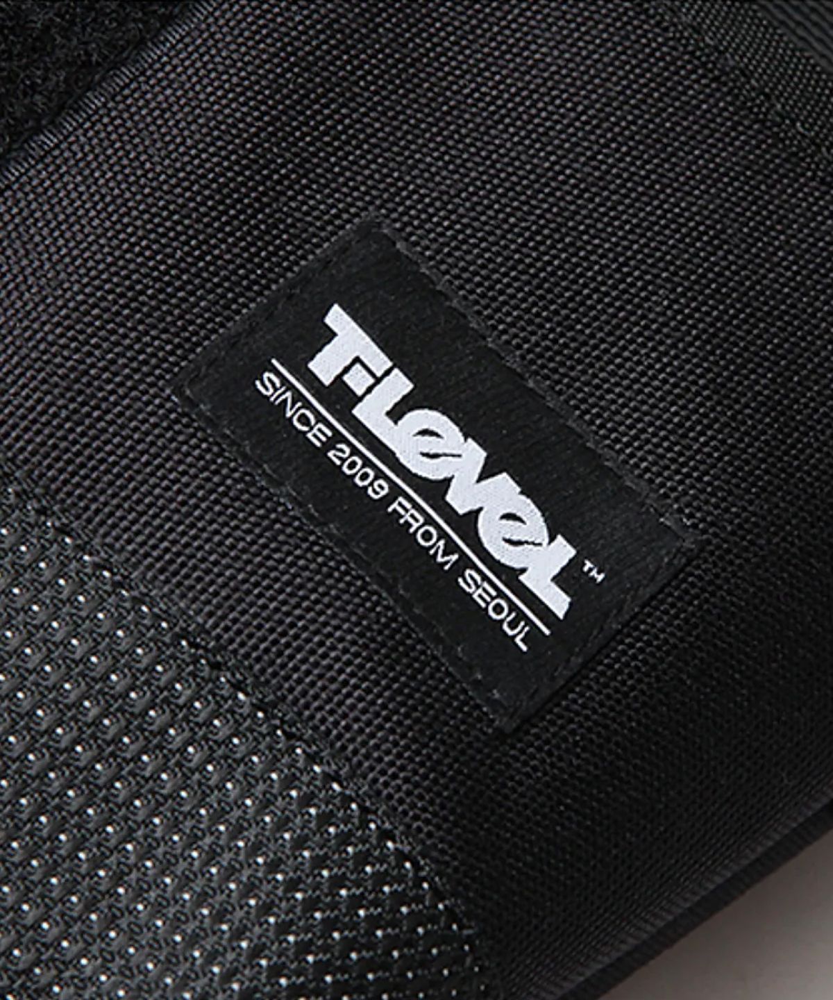 티레벨(T-LEVEL) Stance Roll Top Waist Bag Black