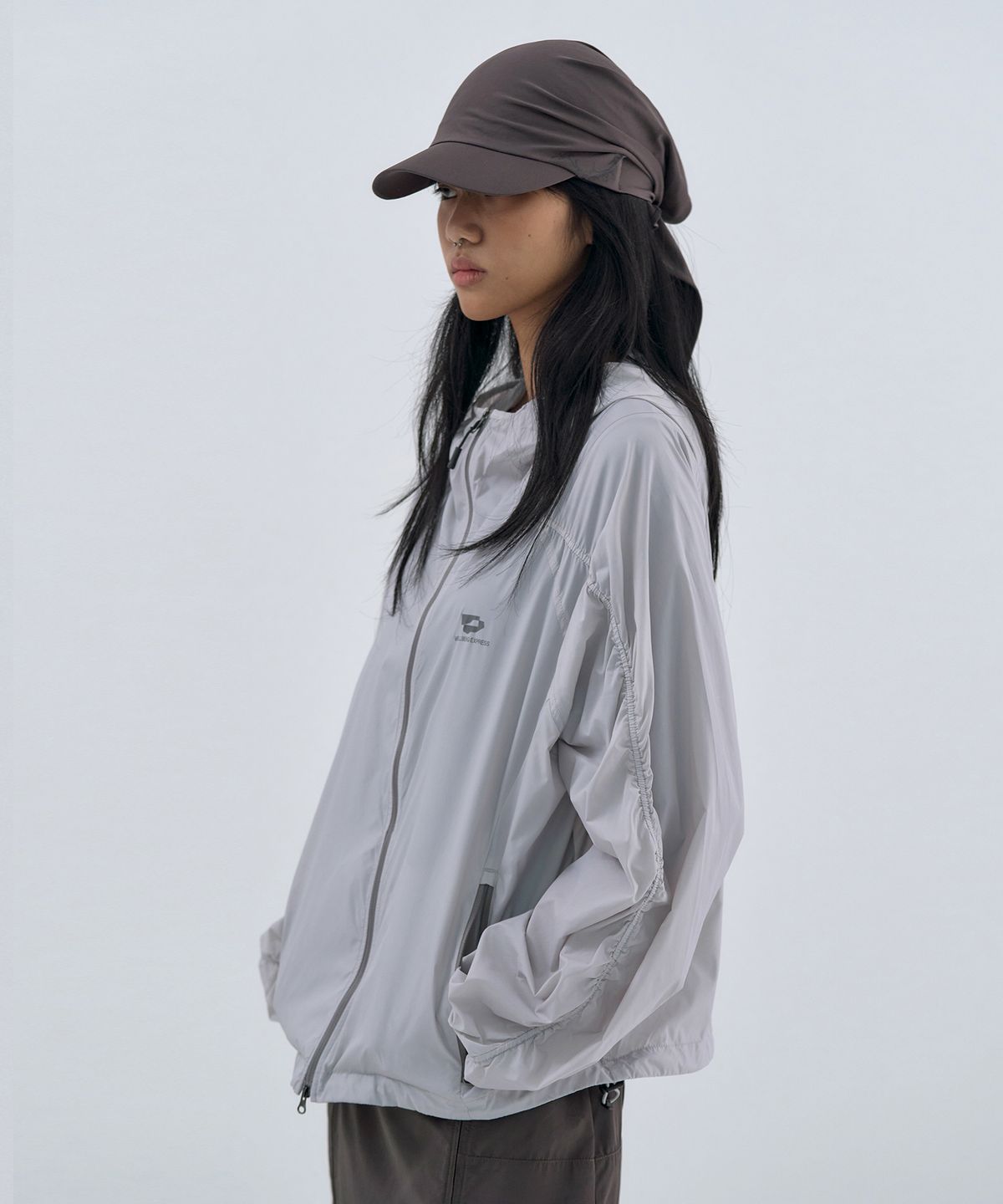 웰빙익스프레스(WELLBEING EXPRESS) Light Nylon Windbreaker Warm Grey