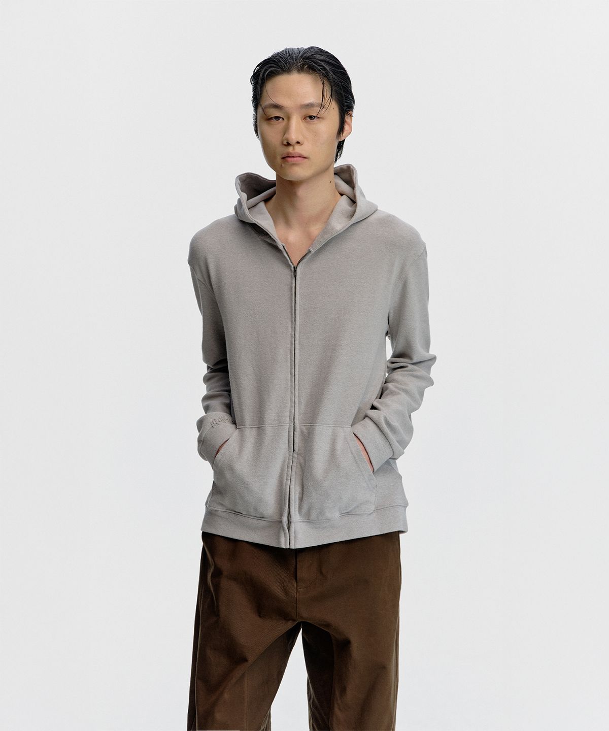 서피스에디션(SURFACE EDITION) HAND-STITCHED SLIM HOODED ZIP-UP GRAY