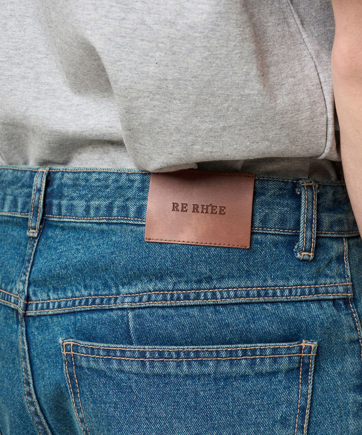 리이 맨(RERHEE MEN) WIDE LEG WASHED DENIM PANTS