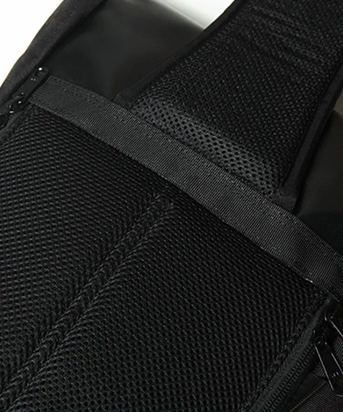 티레벨(T-LEVEL) Juven Roll Top Messenger Bag Black