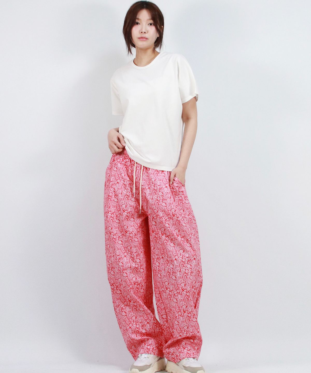 드마크(DEMARC) Paisley side one tuck curved wide pants  Red
