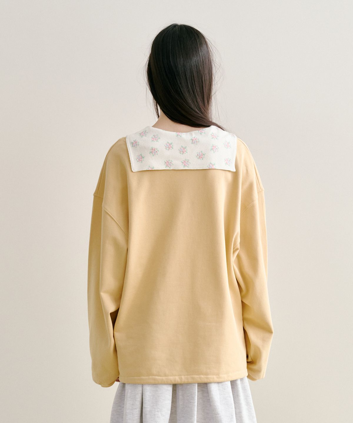 펀프롬펀(FUNFROMFUN) Deep V-Neck Tee, Mustard