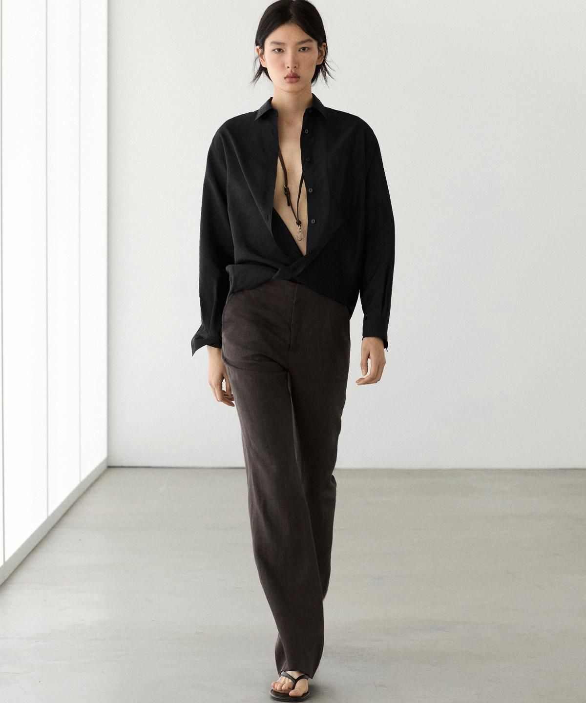 마시모두띠(MASSIMO DUTTI) 100% 린넨 킥 벨보텀 팬츠