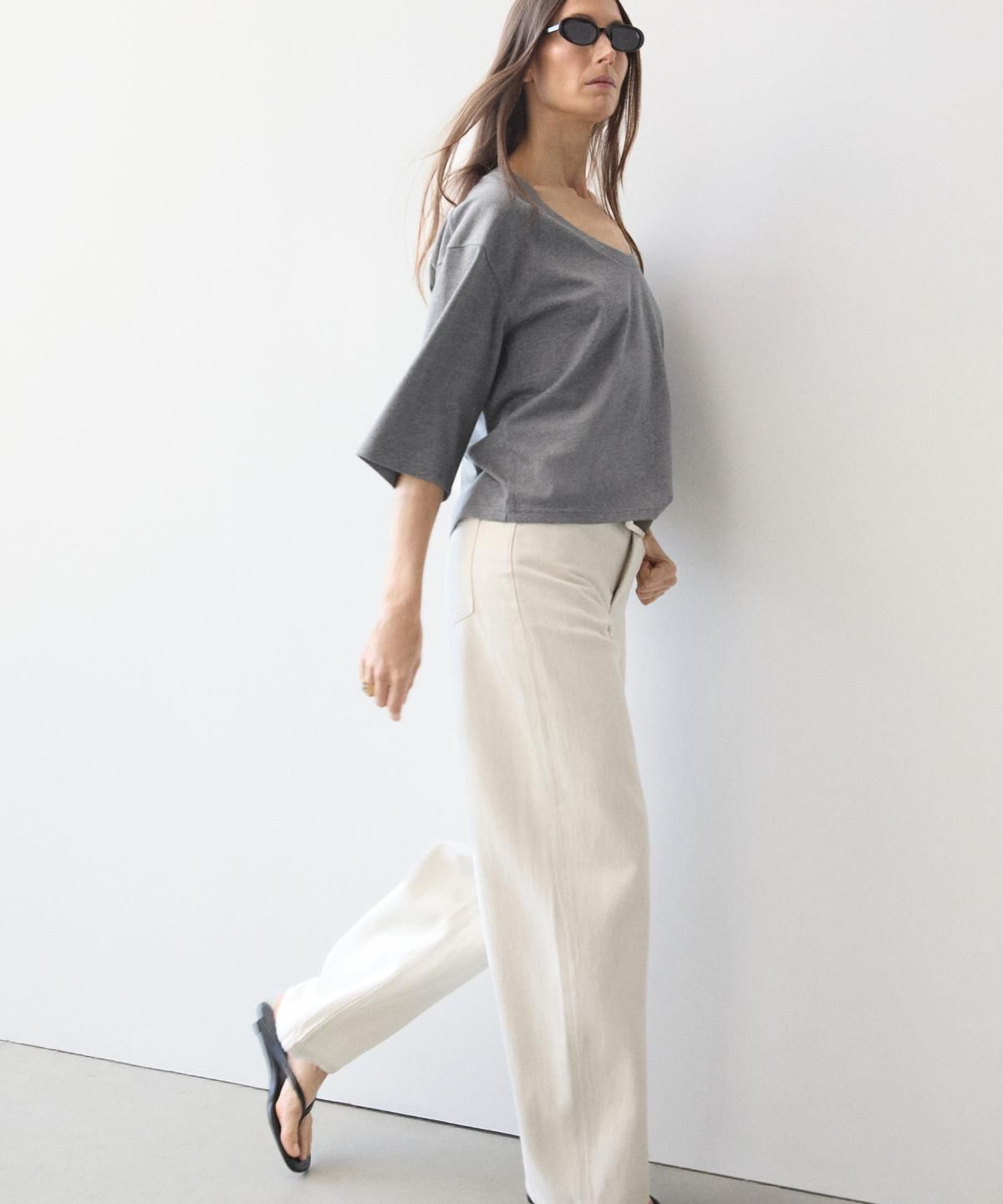 마시모두띠(MASSIMO DUTTI) 100% 코튼 라운드넥 티셔츠
