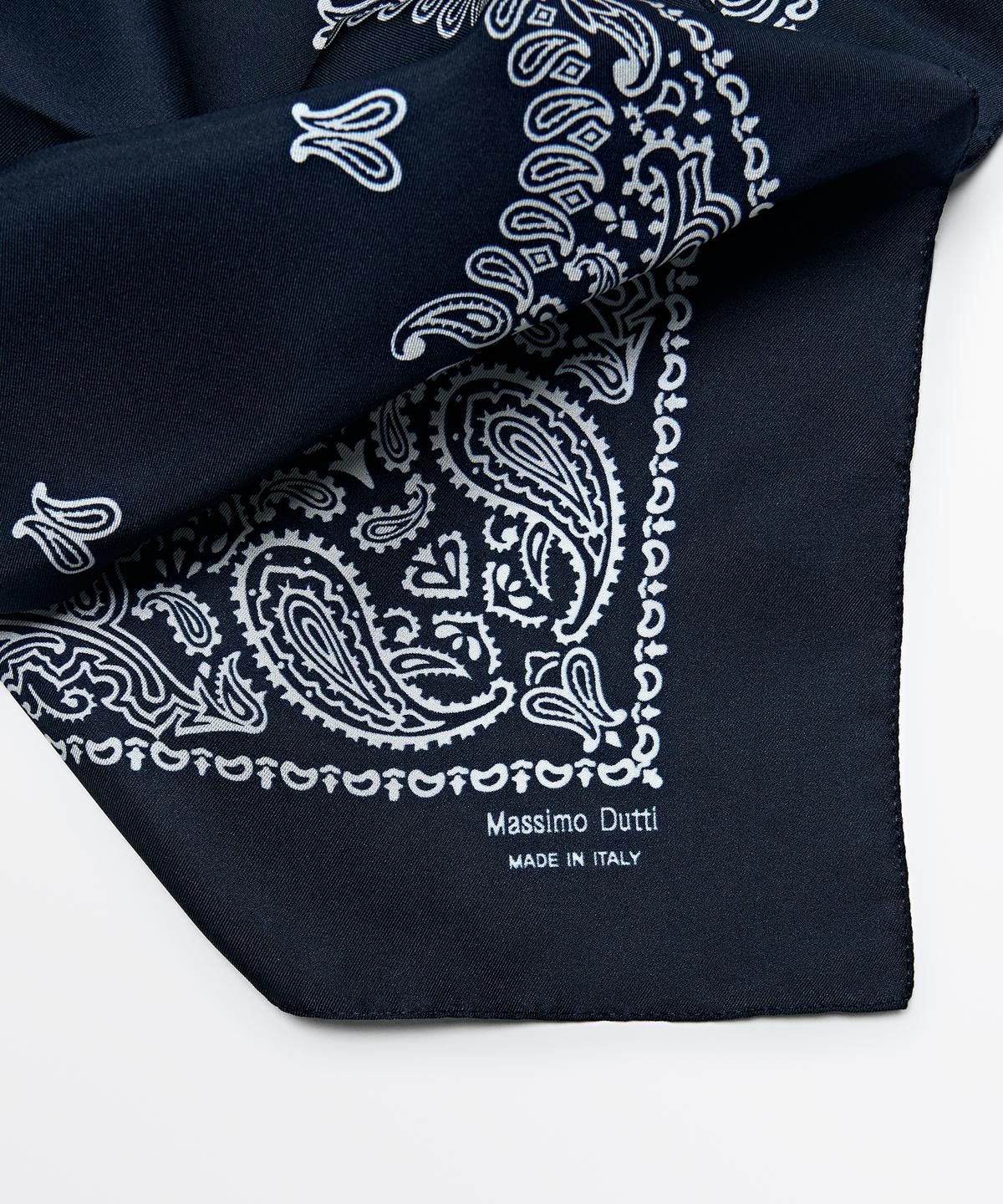 마시모두띠(MASSIMO DUTTI) 페이즐리 프린트 스카프
